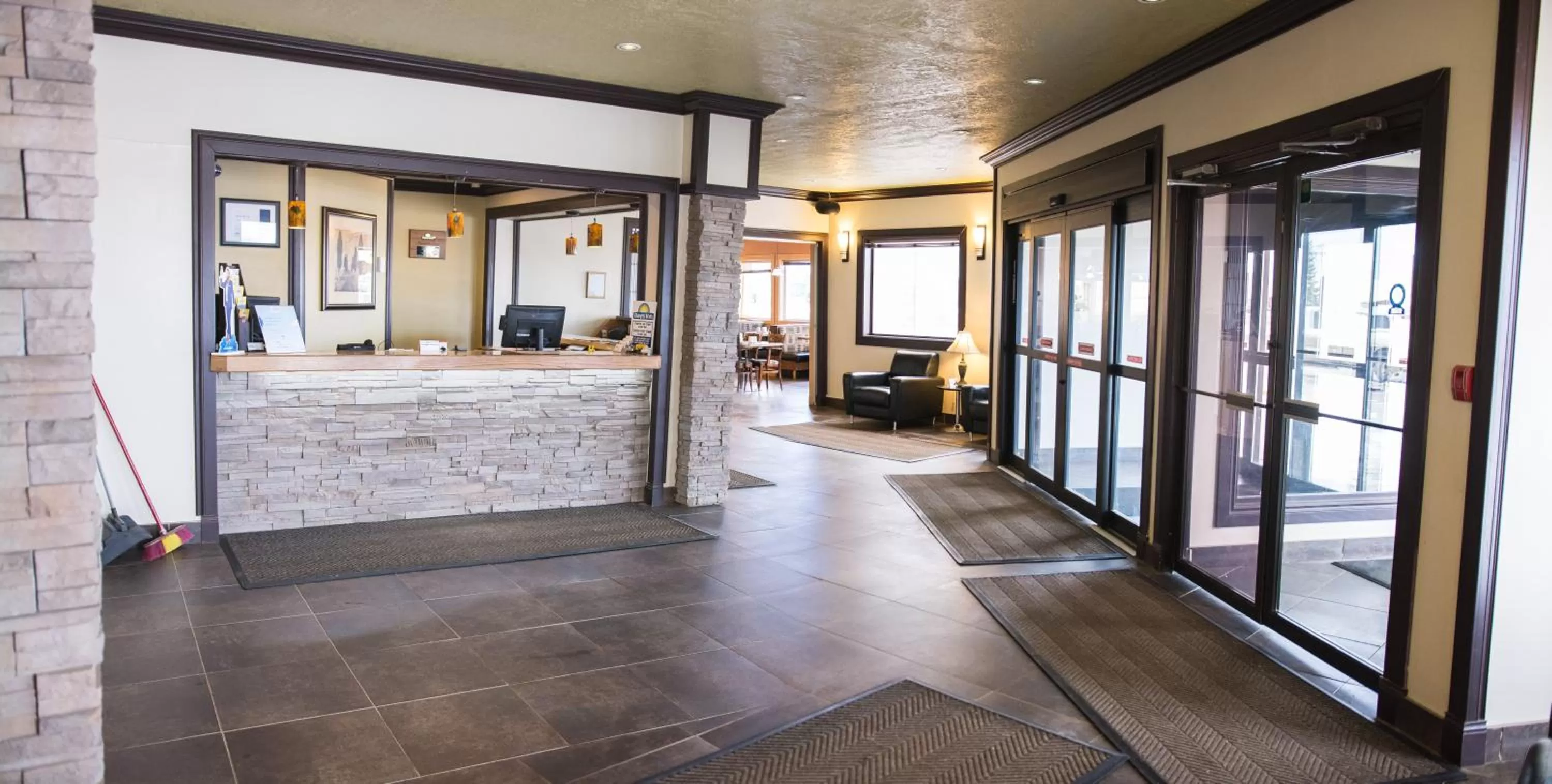 Lobby or reception in Days Inn by Wyndham High Level