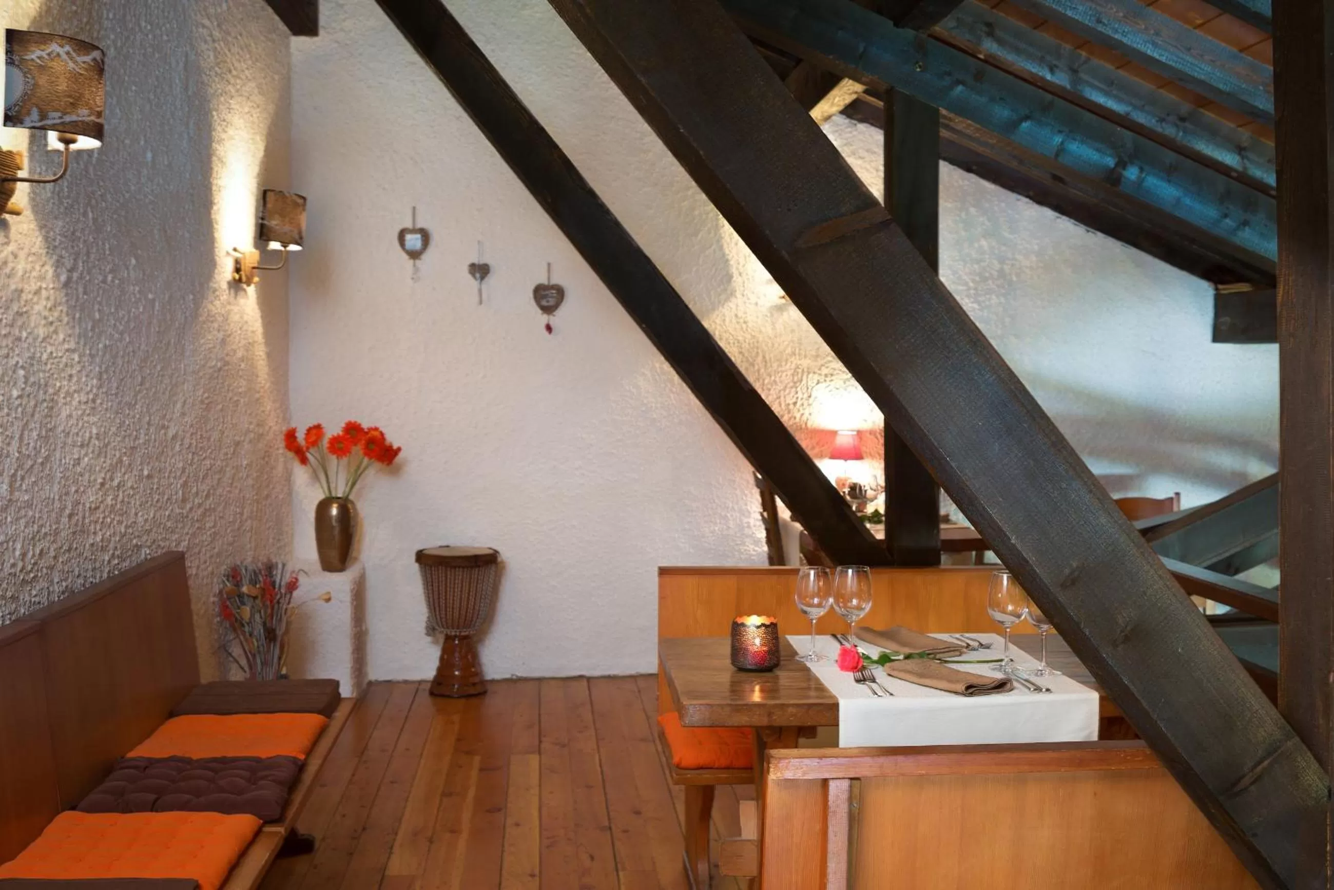 Restaurant/places to eat in Hotel La Prairie