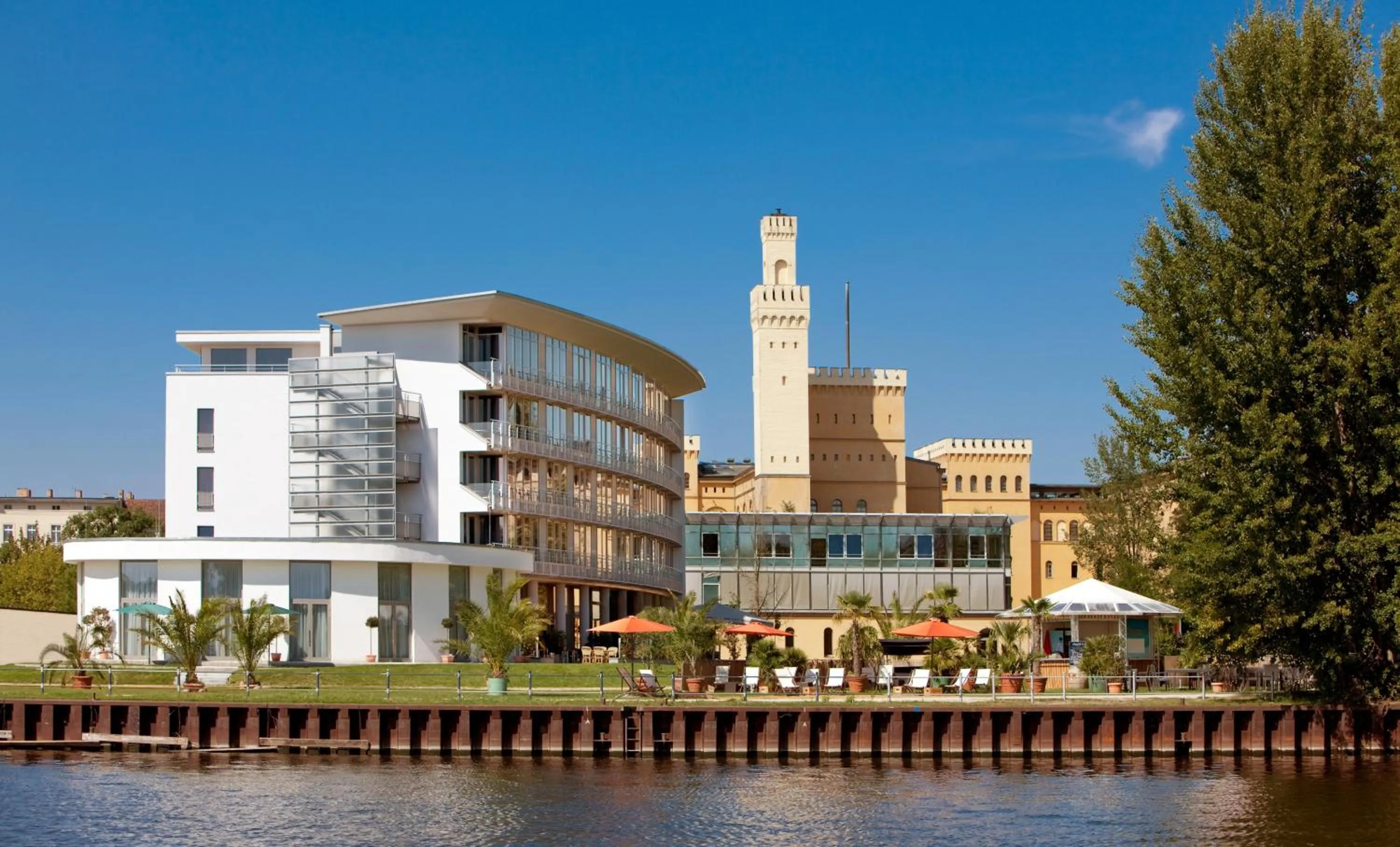 Property building in Vienna House by Wyndham Havelufer Potsdam