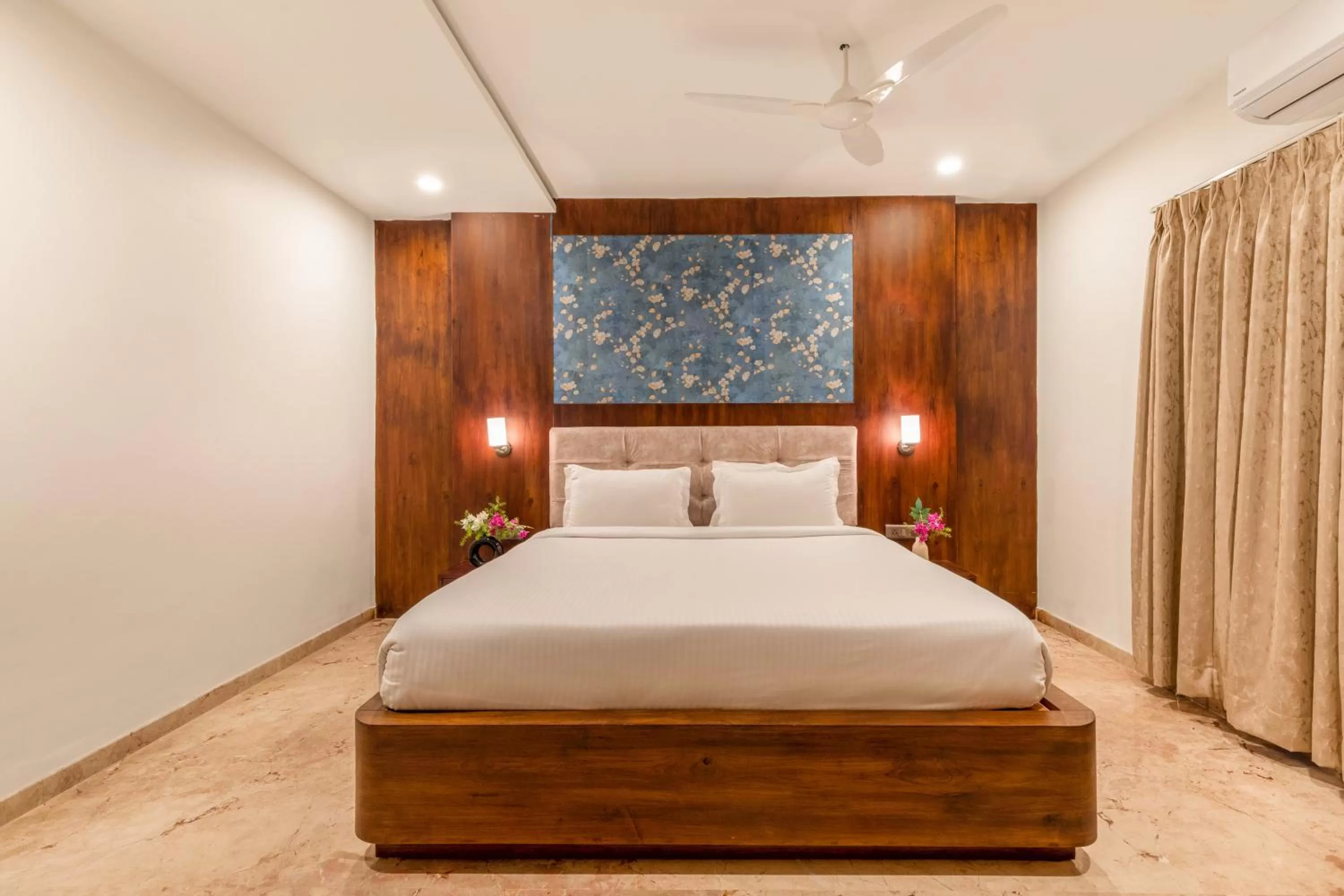 Bedroom, Bed in Seasons A Boutique Hotel