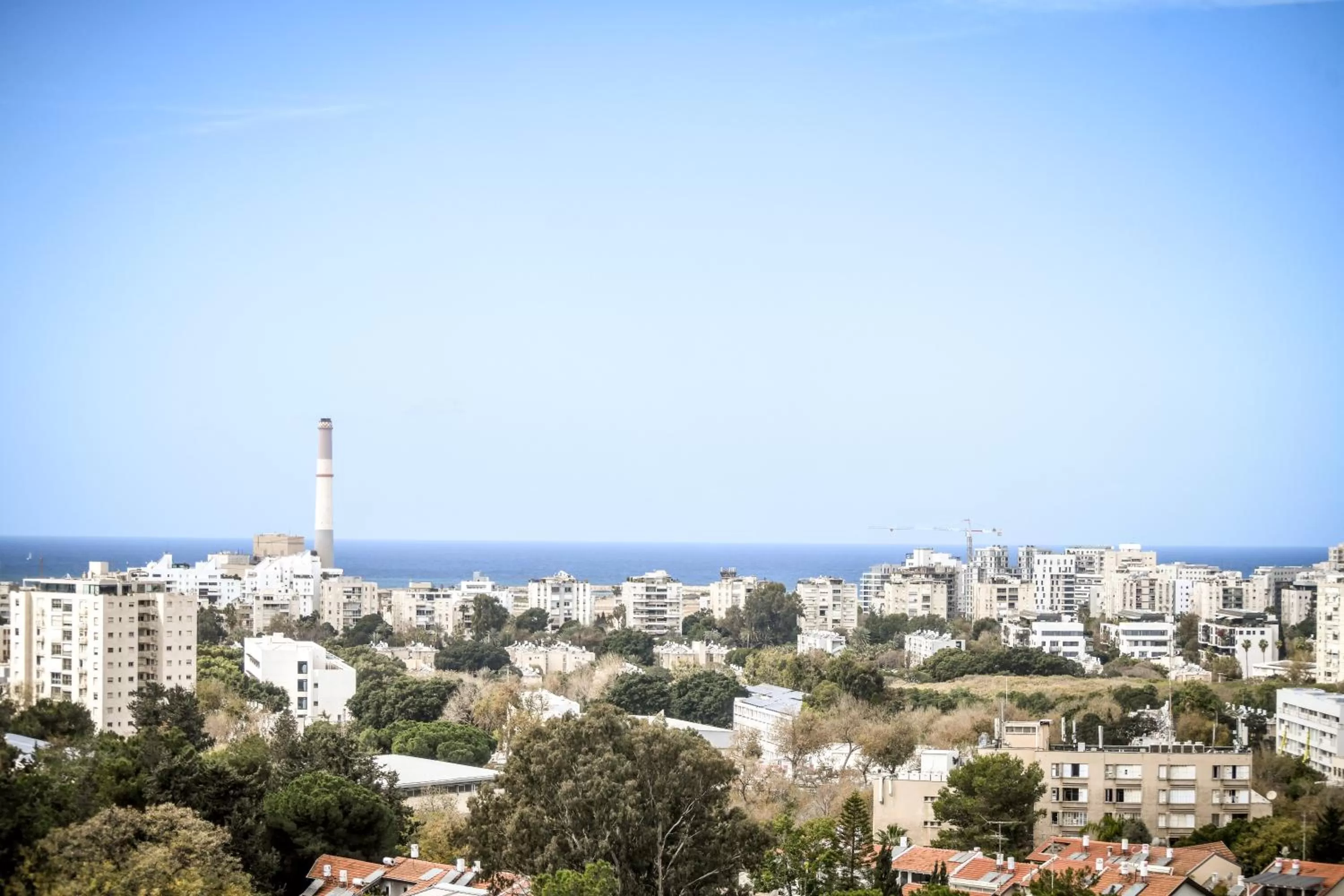 Property building in דירות גני תערוכה - TLV university apartments near Expo by Sea N' Rent