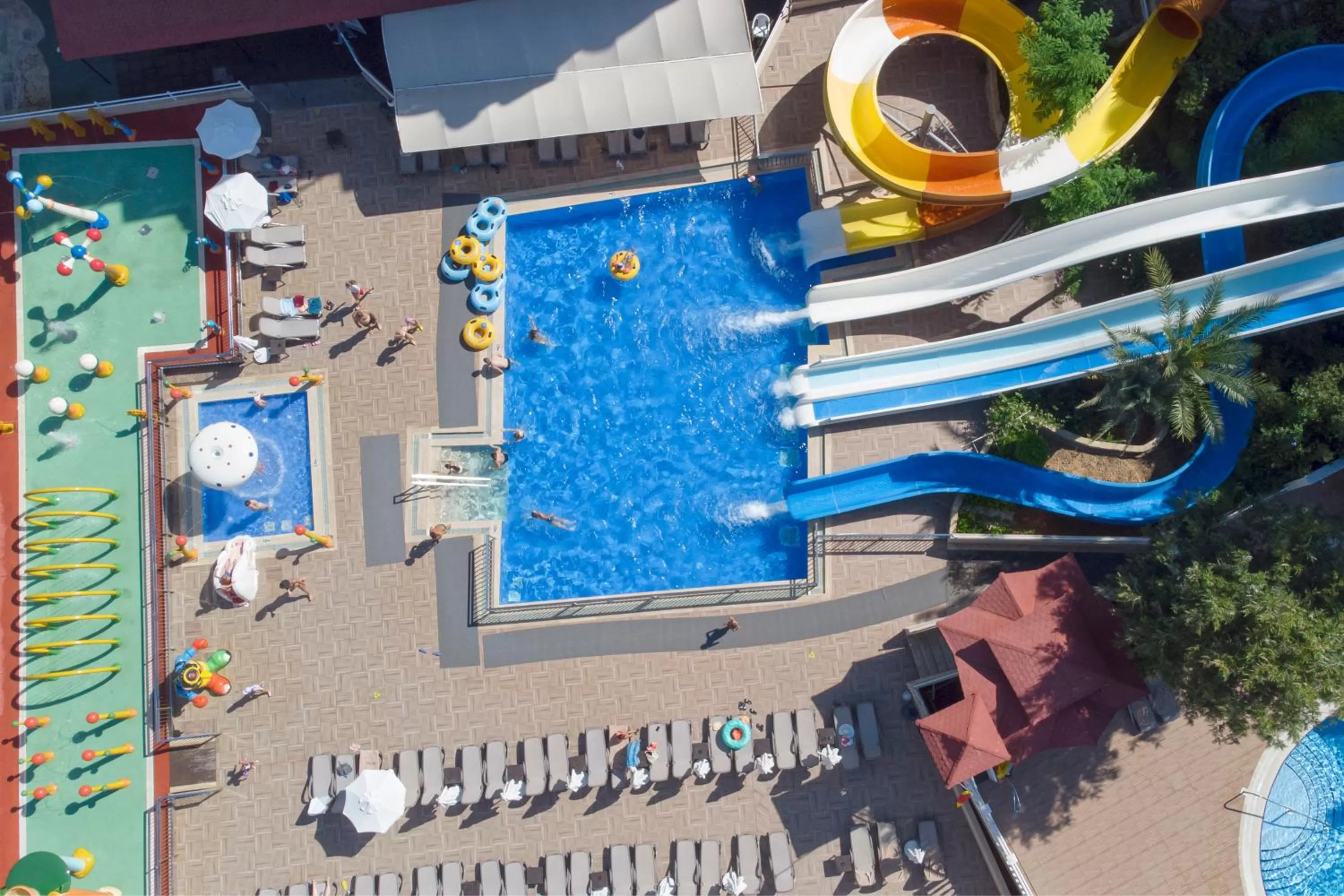 Pool view, Water Park in Paradiso Günlük Kiralık Daireler Only Room