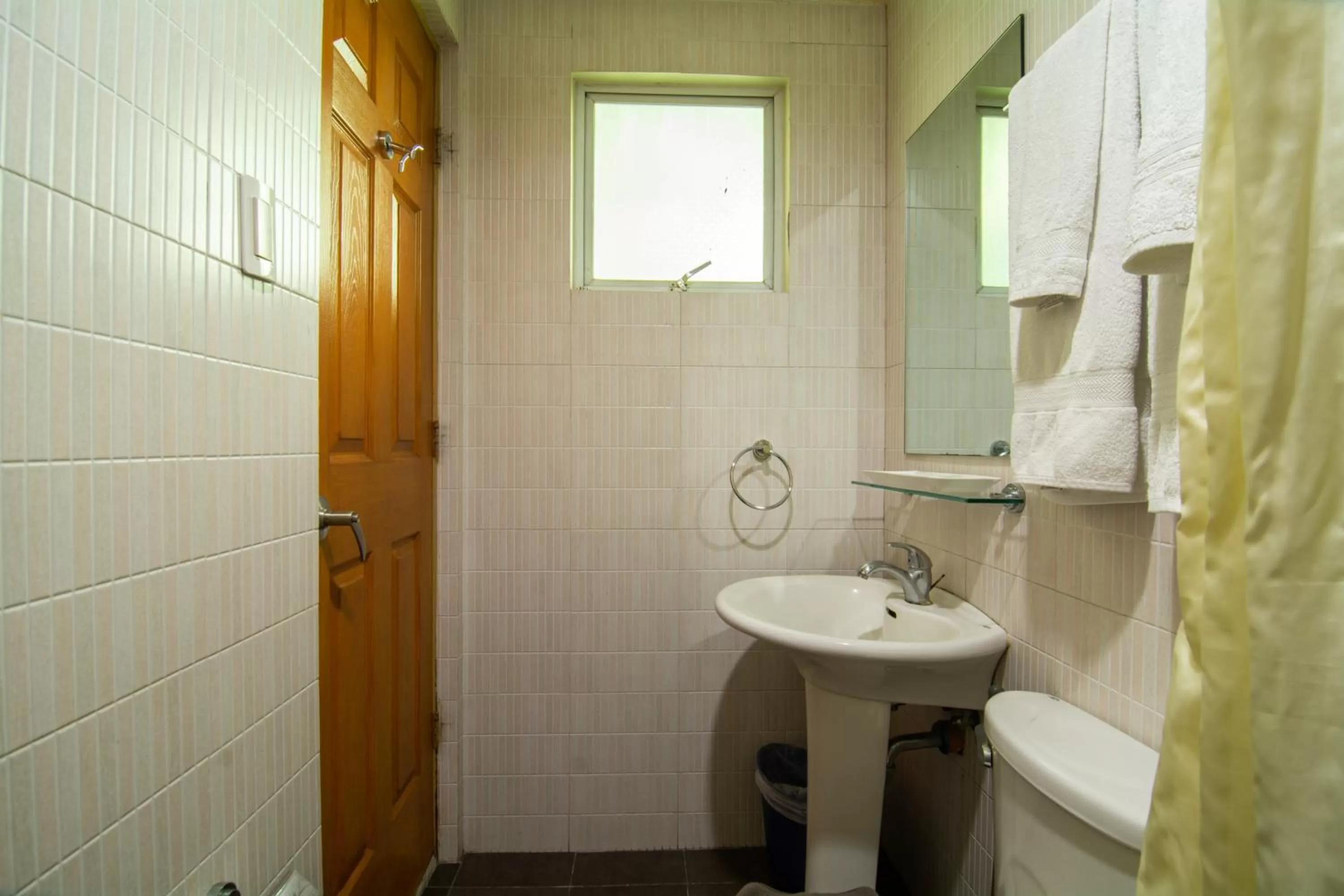 Shower in Festive Hotel Makati