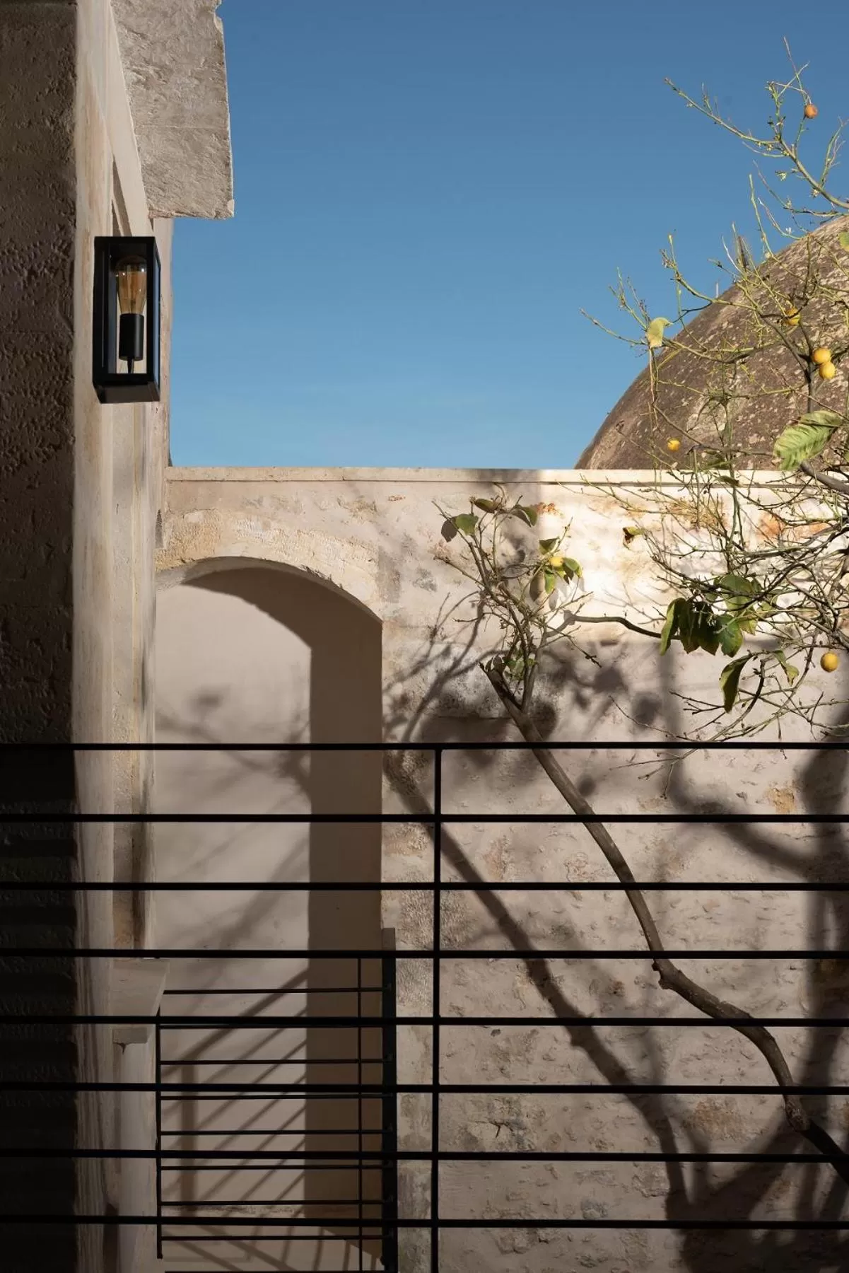 Patio in Sutor Chic Manor hotel