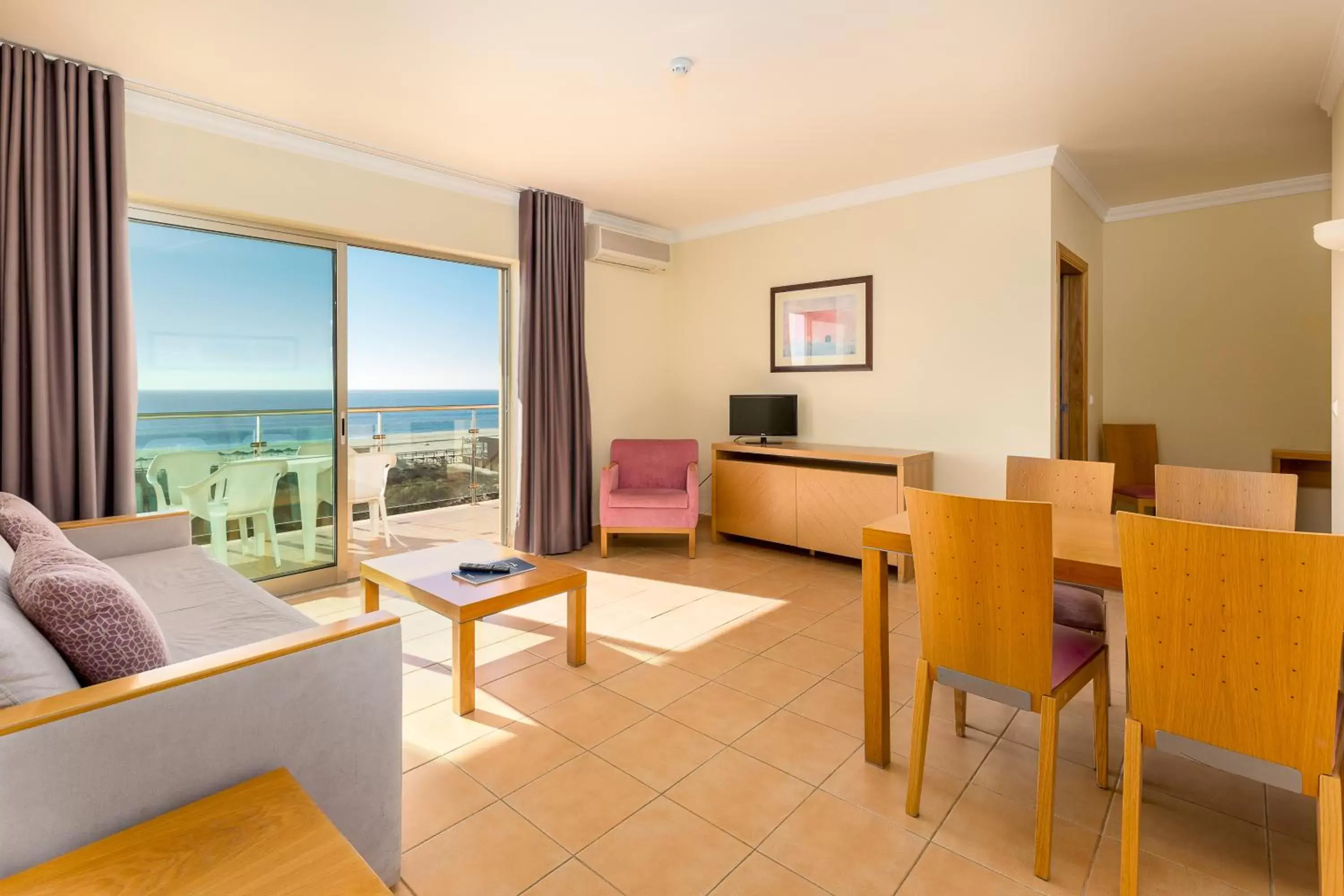 One-Bedroom Apartment with Sea View in Hotel Apartamento Dunamar One-Bedroom Apartment with Sea View in Hotel Apartamento Dunamar