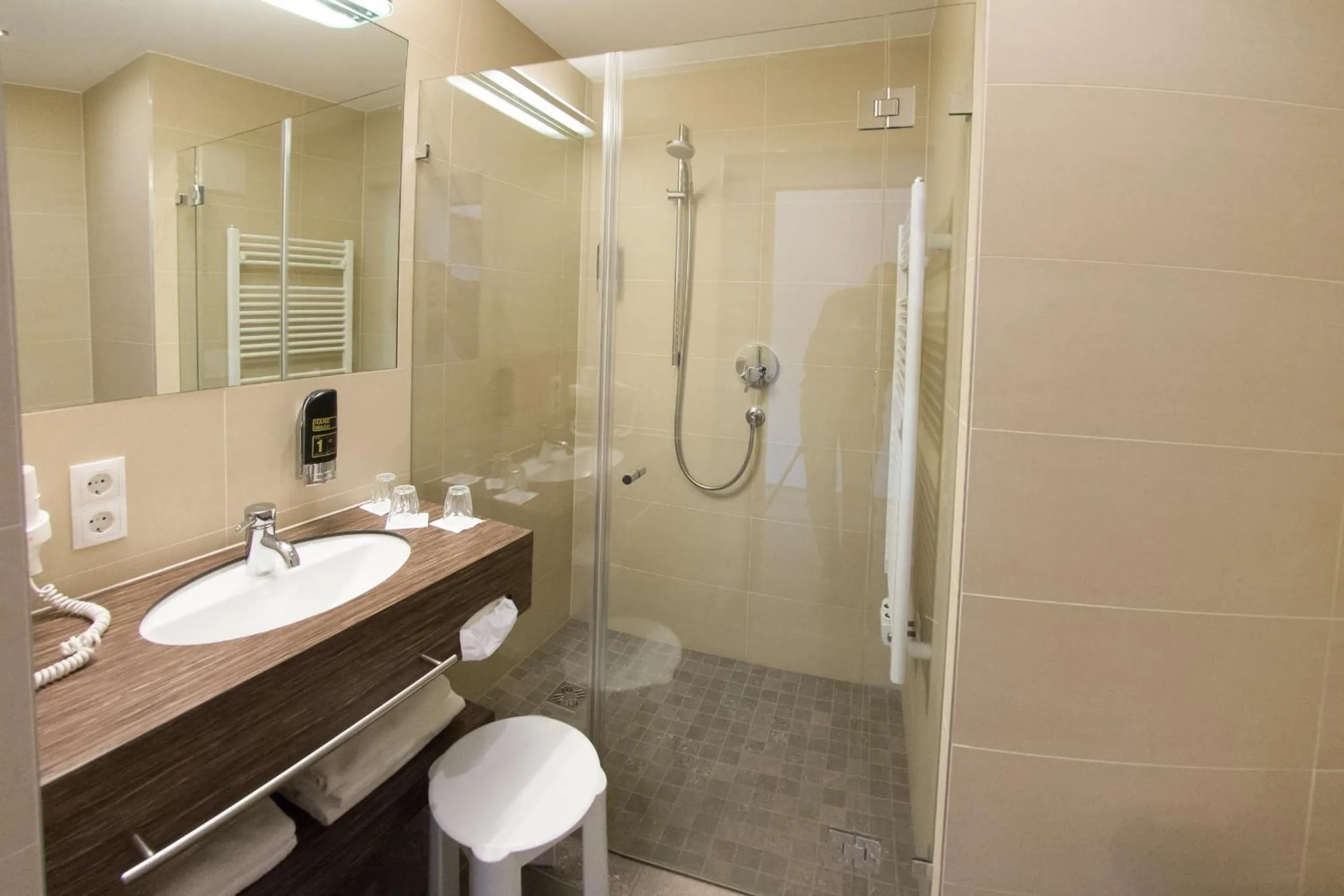 Bathroom in Dollinger