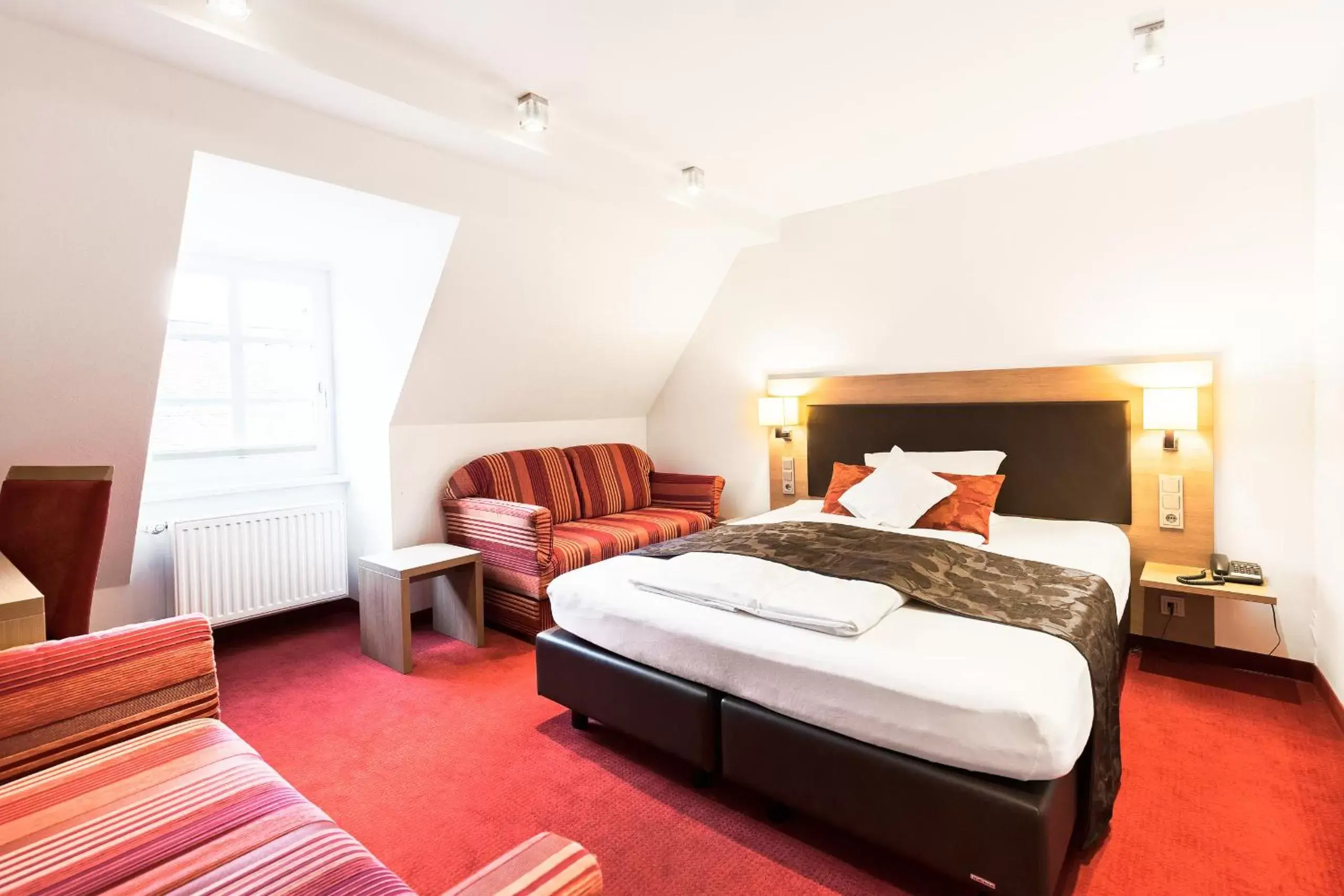 Double Room (1 Adult) - single occupancy in Hotel Weisses Ross Double Room (1 Adult) - single occupancy in Hotel Weisses Ross