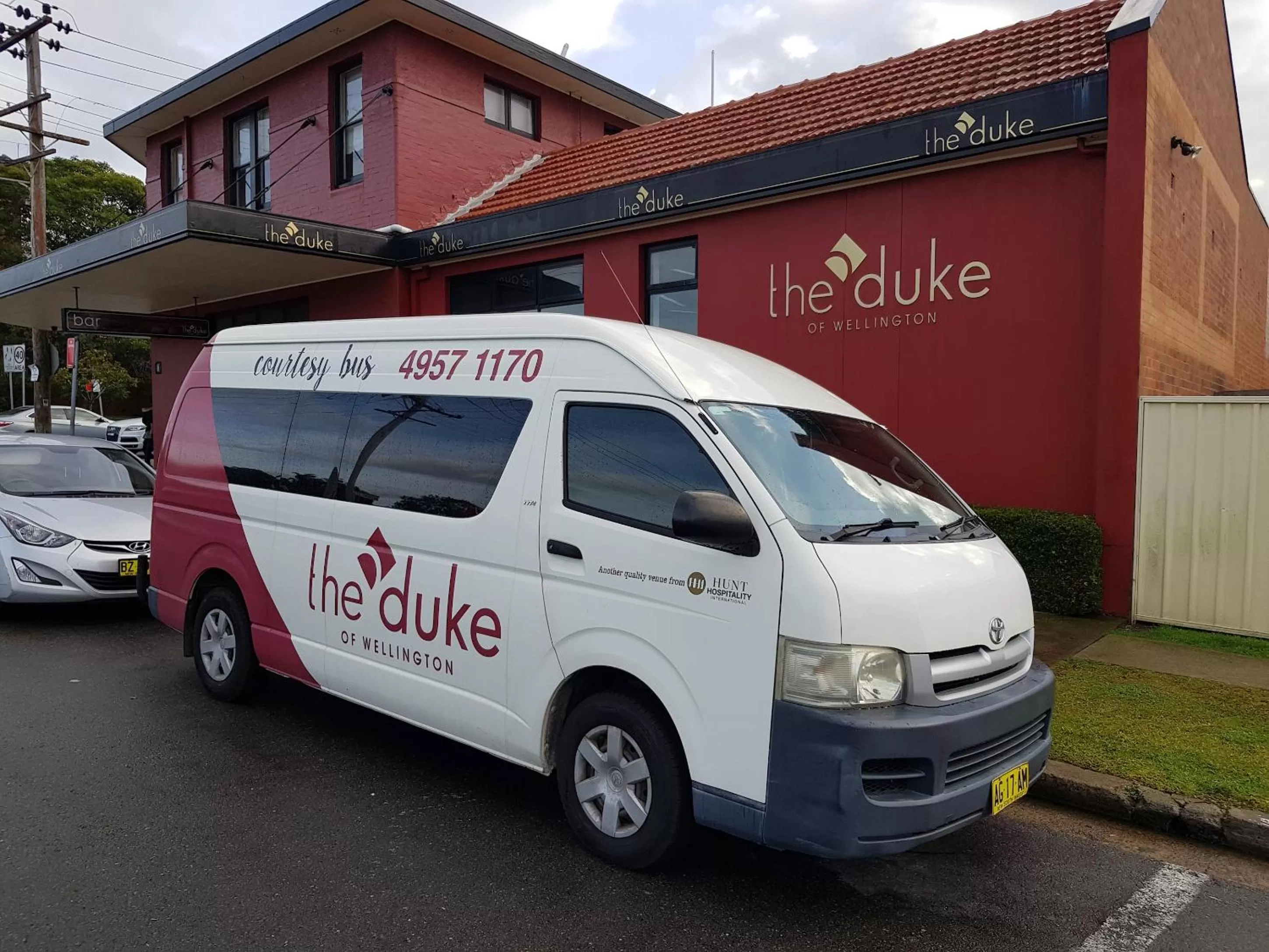 Facade/entrance in Duke of Wellington Hotel
