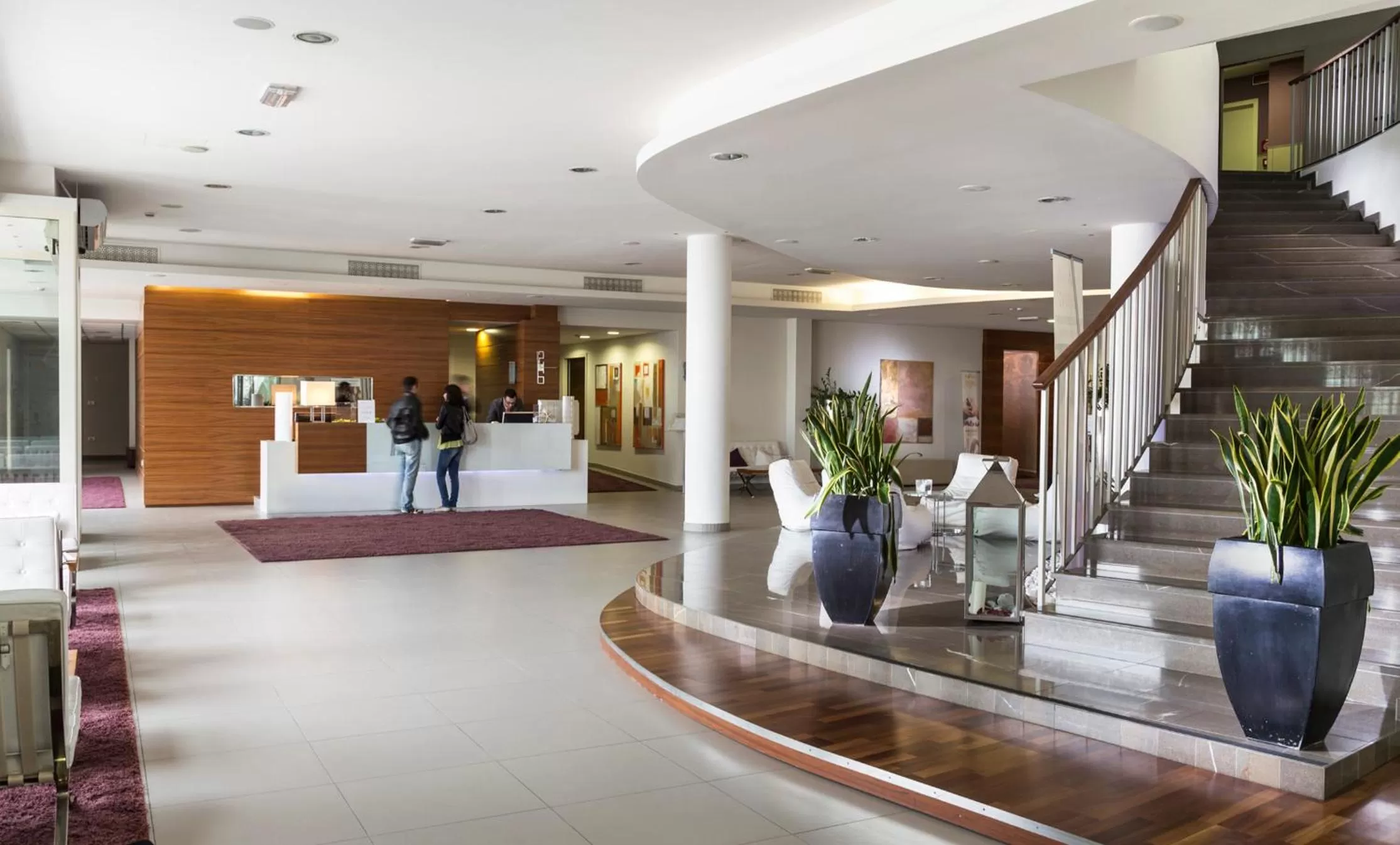 Lobby or reception in Yes Hotel Touring & SPA