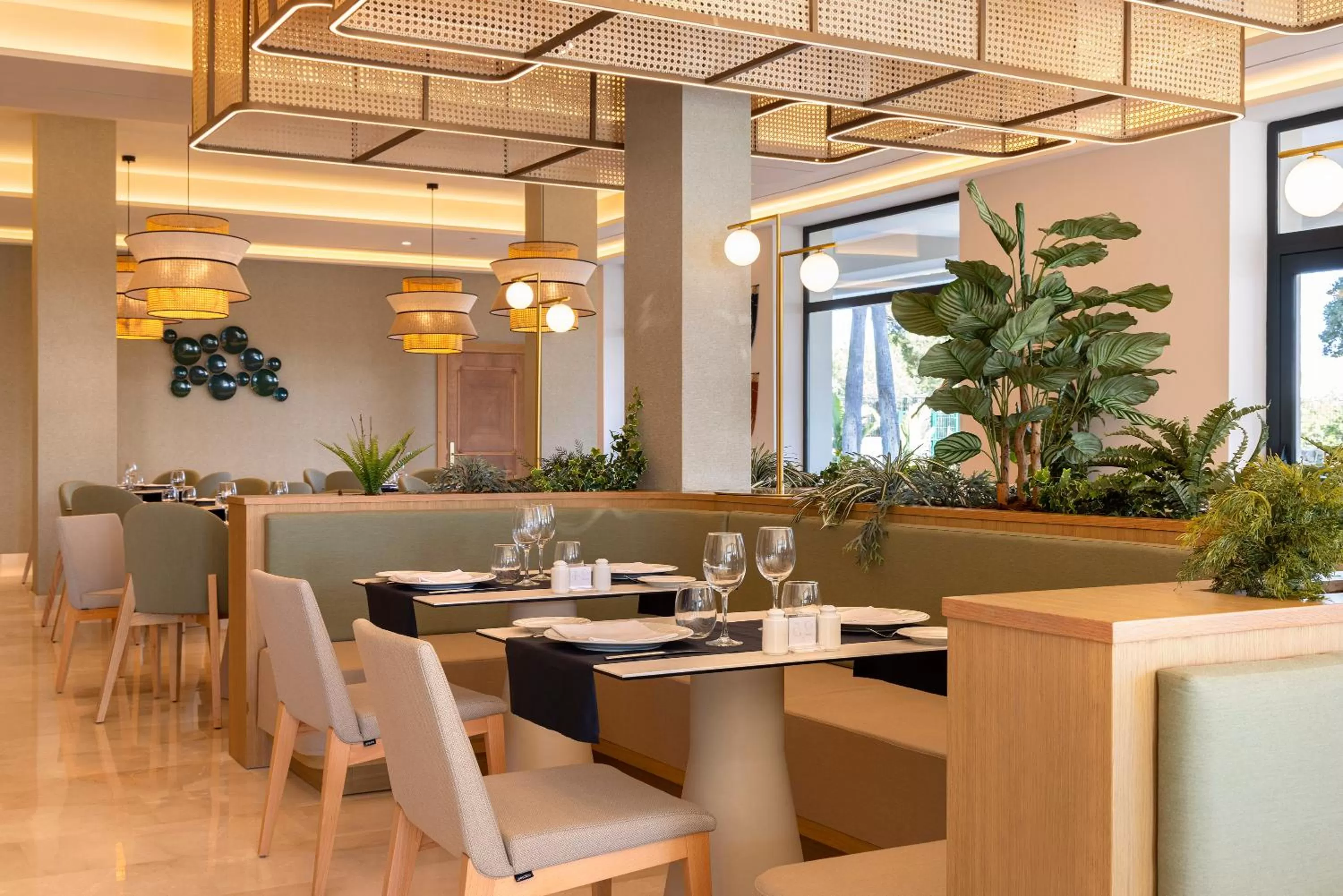 Restaurant/places to eat in Hipotels Barrosa Palace & Spa