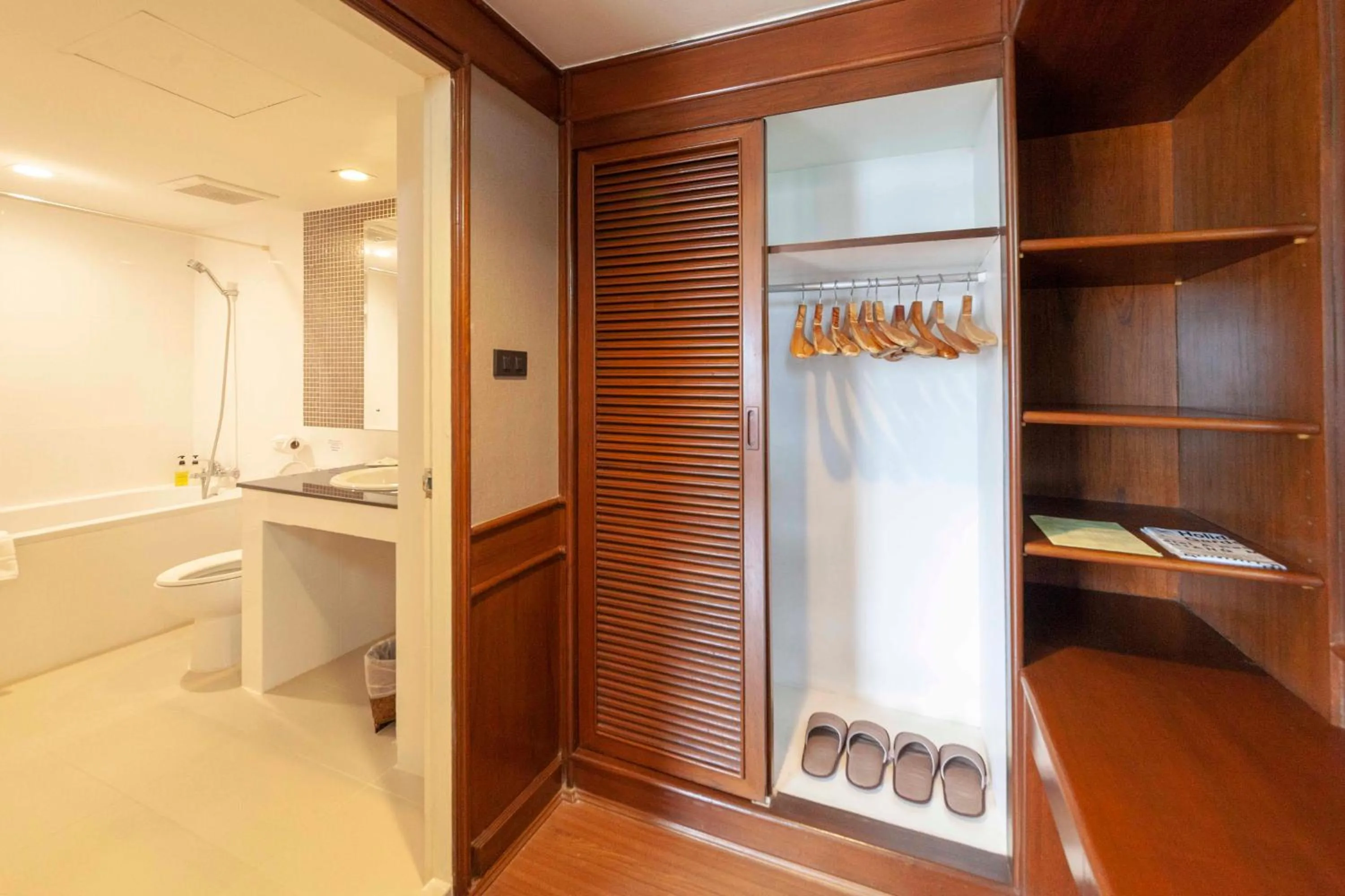 Holiday Garden Hotel & Resort SHA EXTRA PLUS