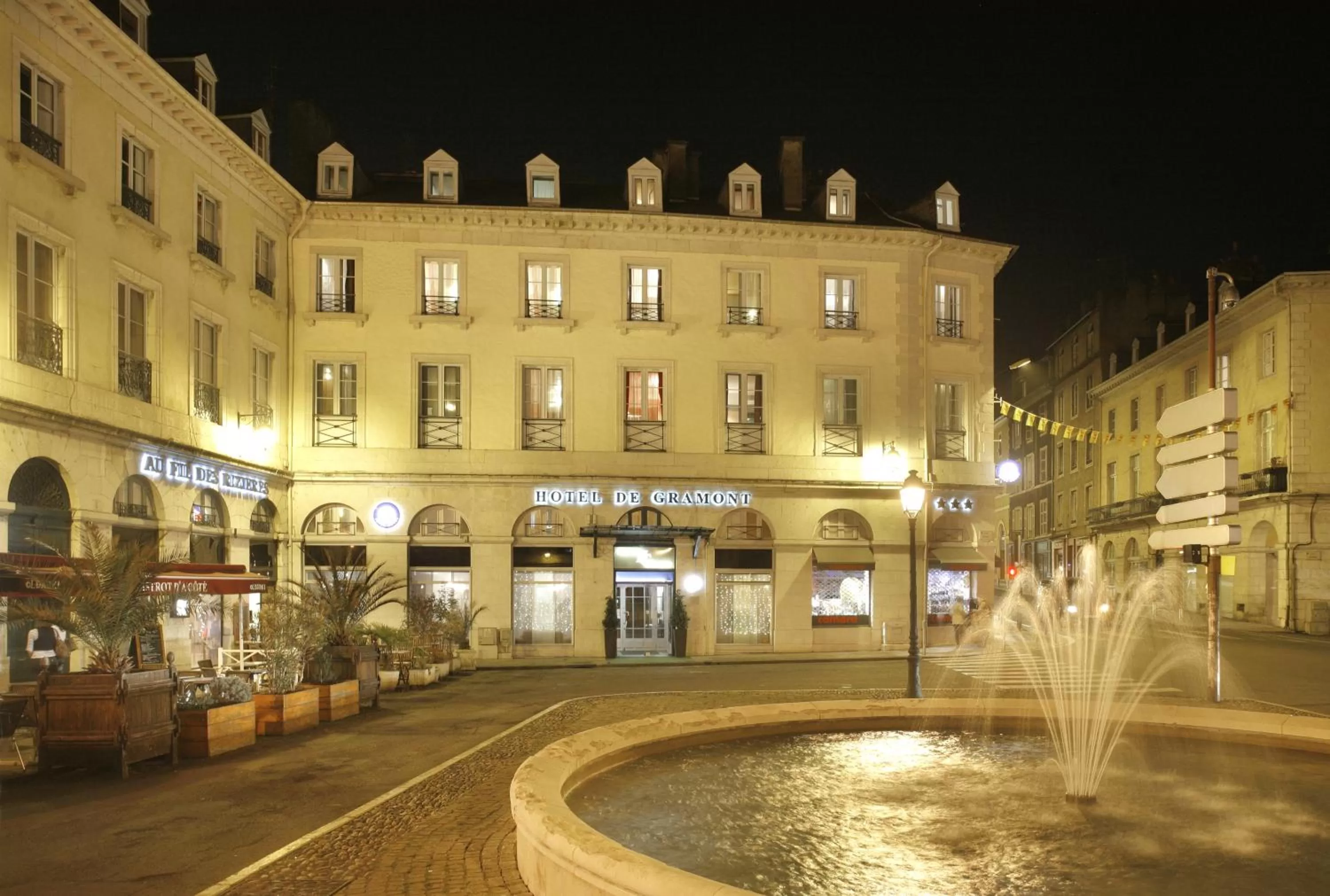 Facade/entrance in Hotel De Gramont