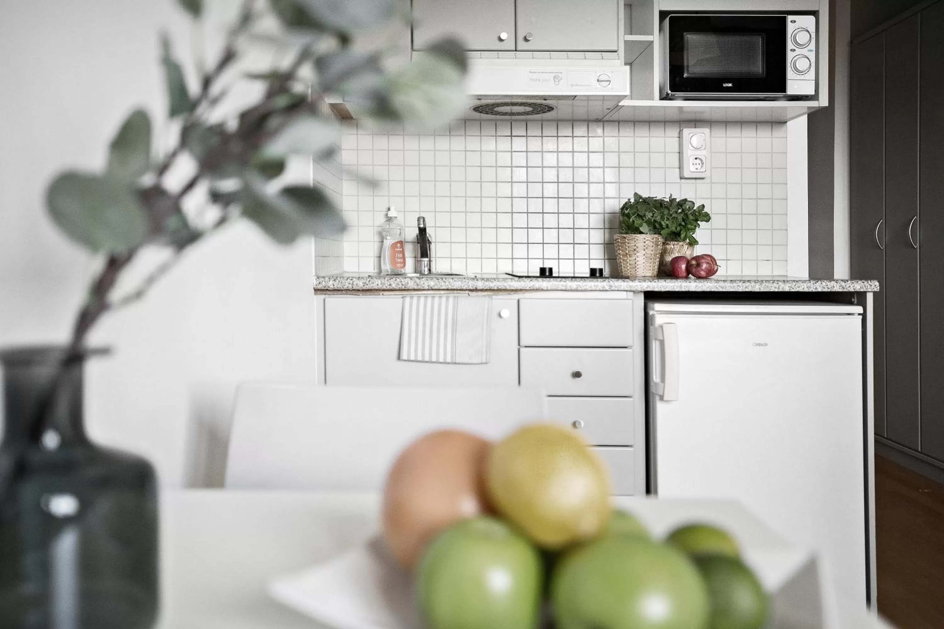 Kitchen or kitchenette in Forenom Hotels & Apartments Stockholm Alvik
