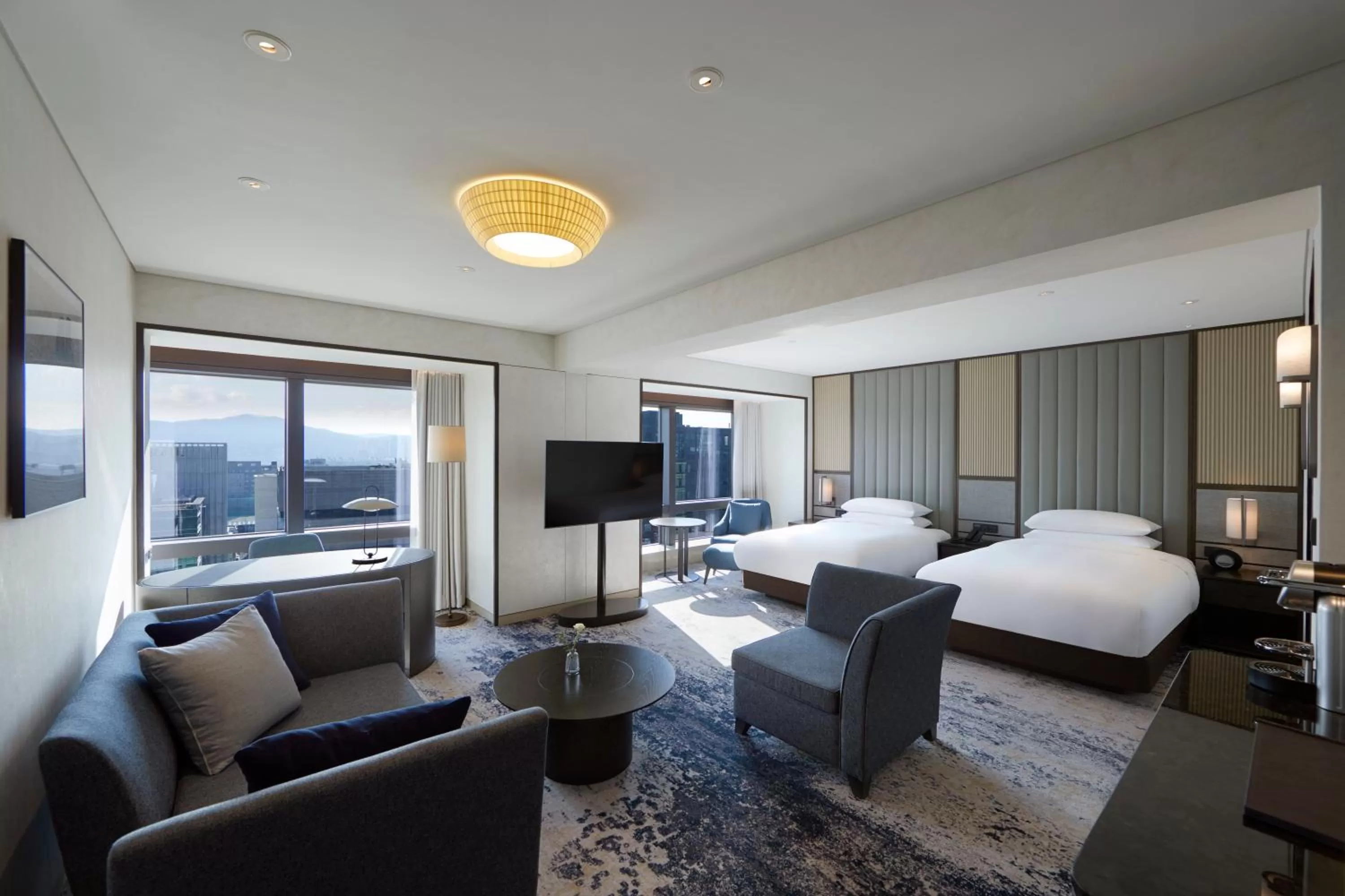 Bedroom, Bed in Grand InterContinental Seoul Parnas by IHG