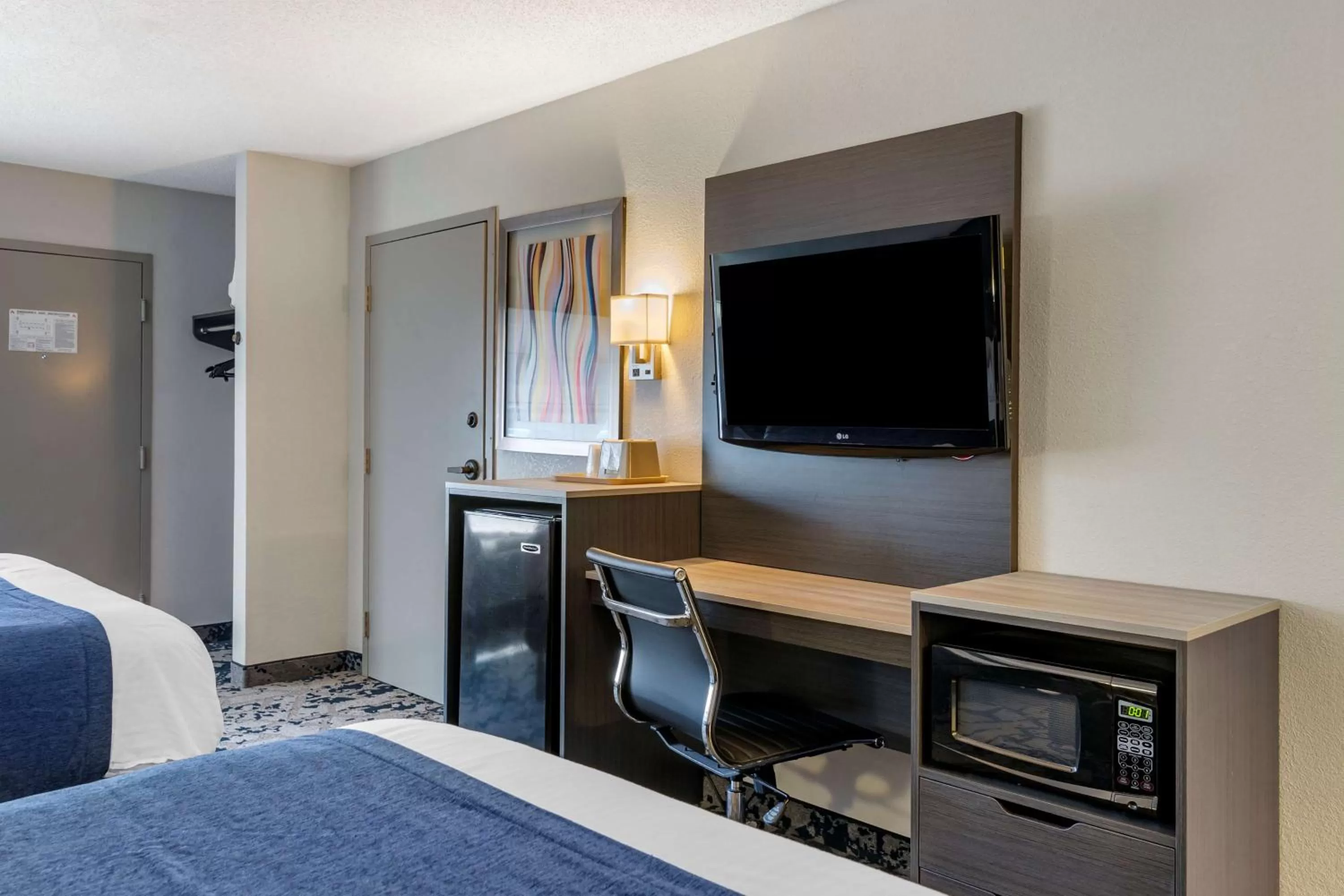 Bedroom, Bed in Best Western Allatoona Inn & Suites