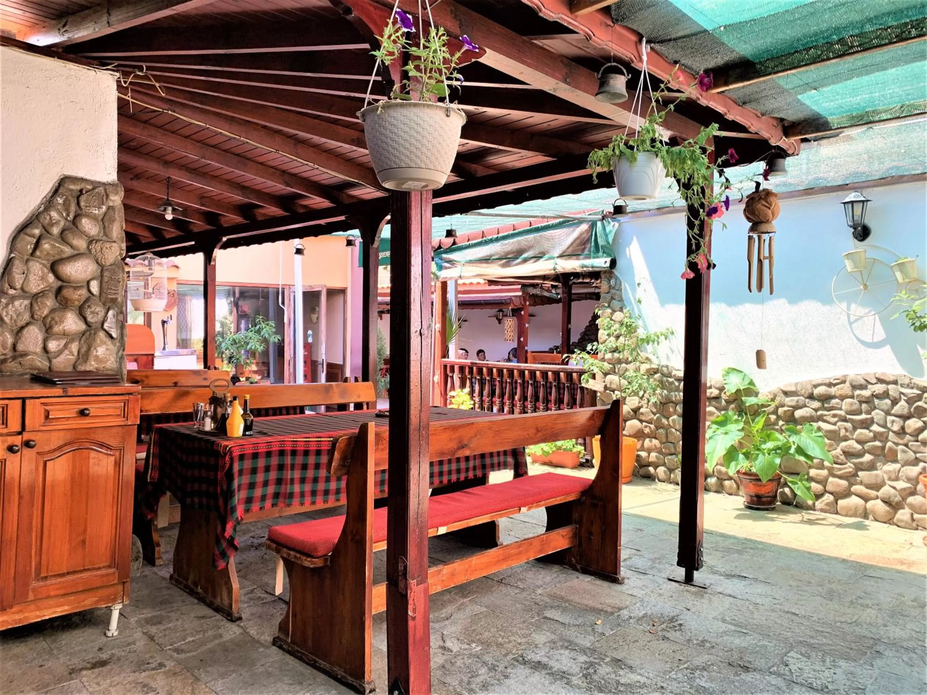 Patio, Restaurant/Places to Eat in Hotel Trayana