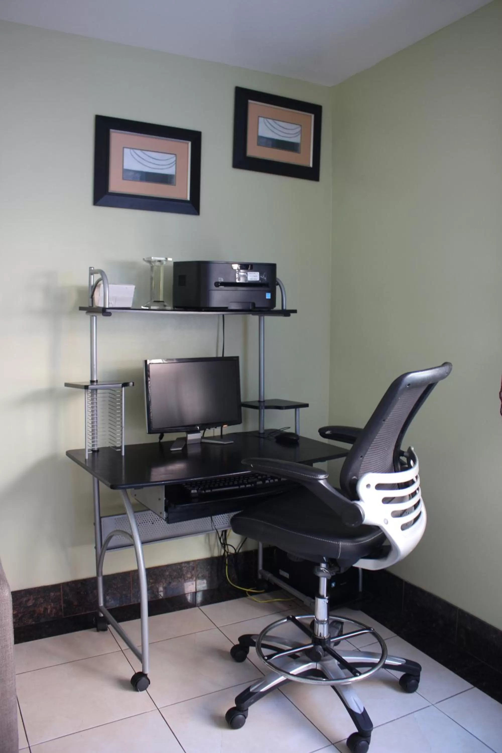 Rodeway Inn & Suites Hayward - Oakland South