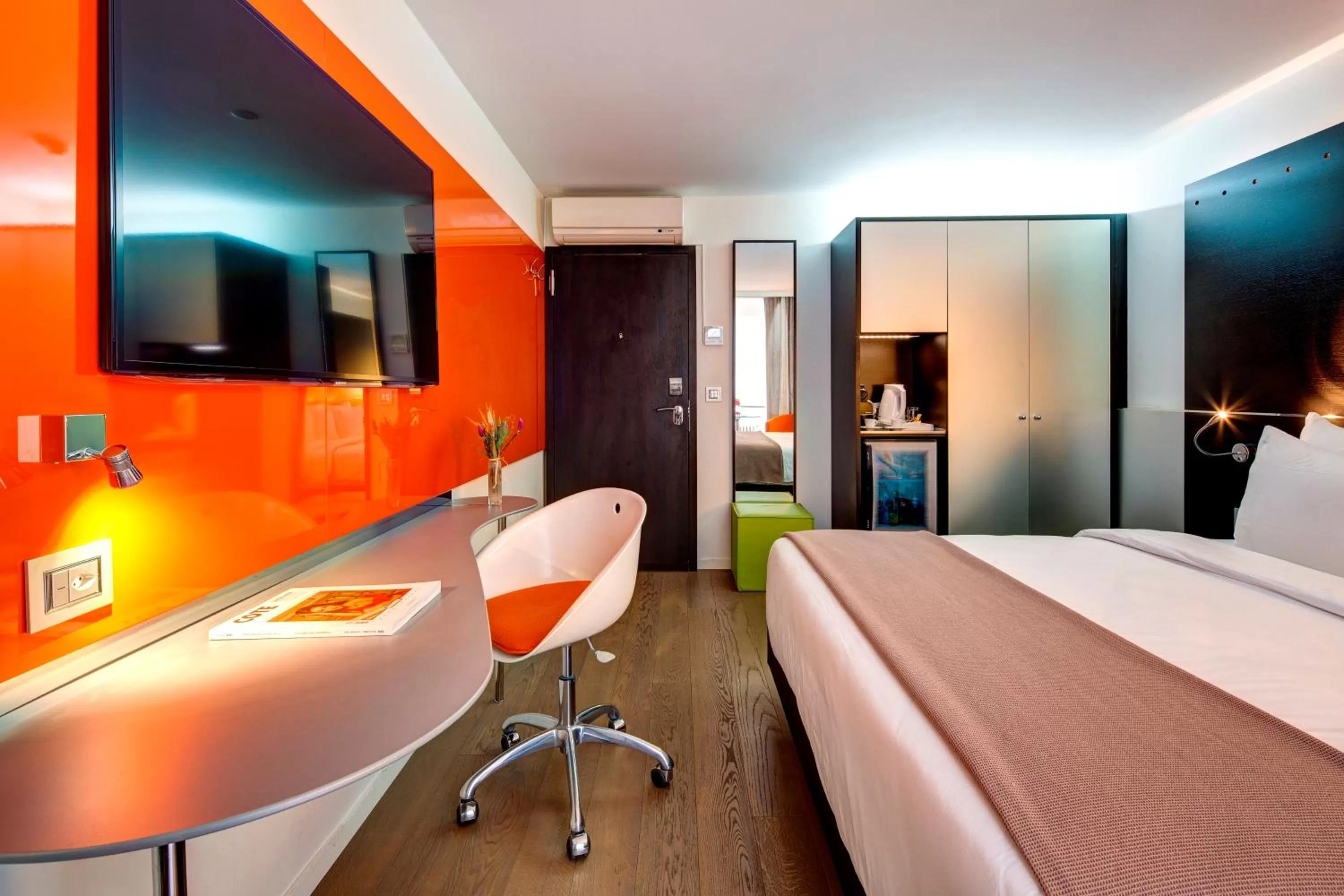 Bedroom, Bed in Design Hotel f6