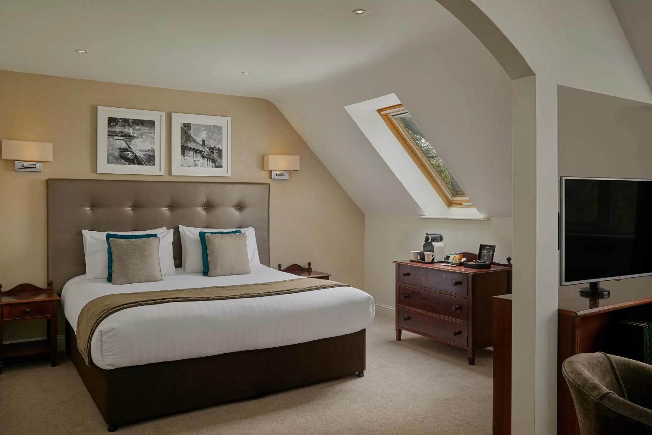 Bed in Ufford Park Resort