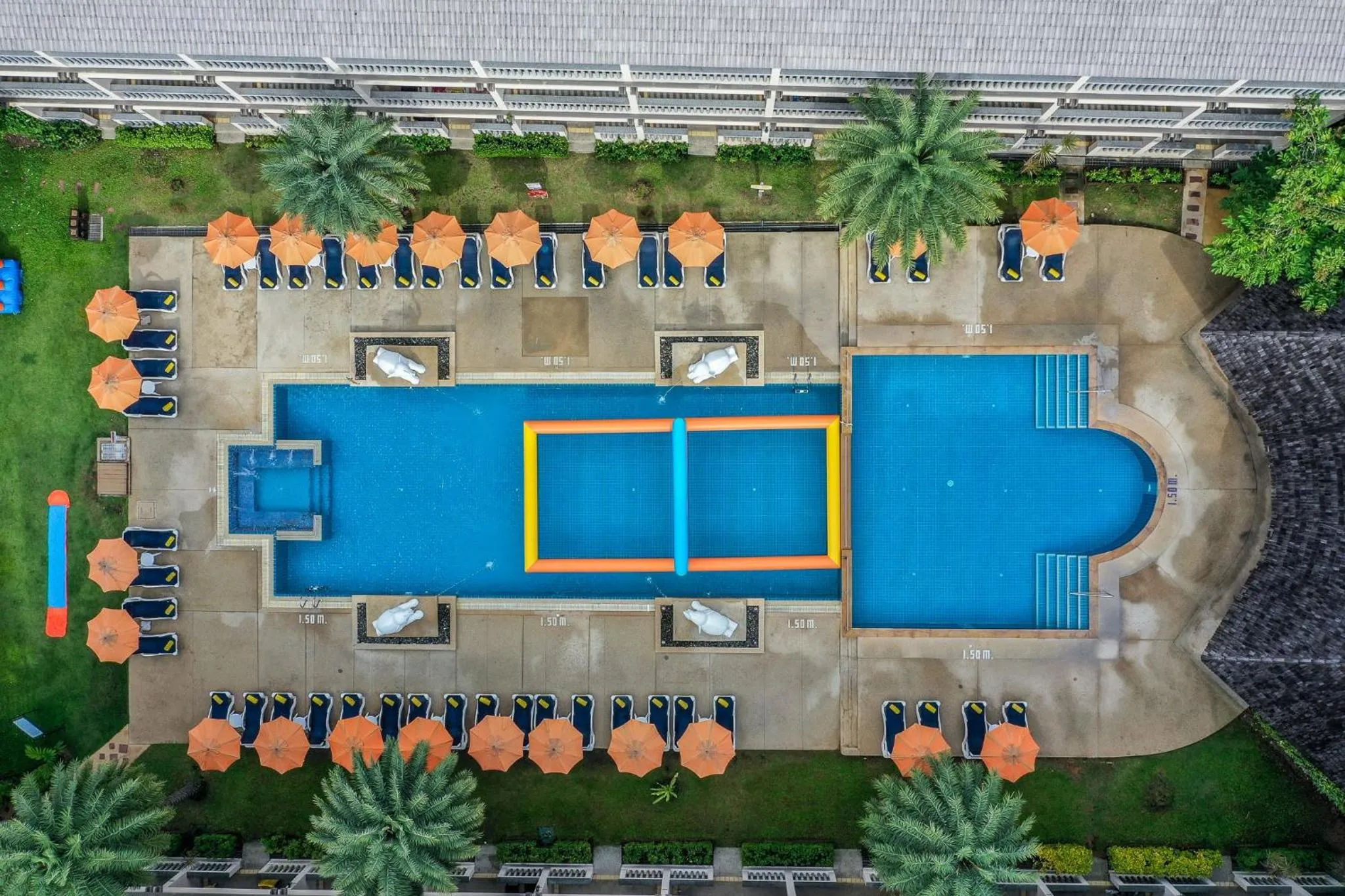Swimming pool in Centara Kata Resort Phuket