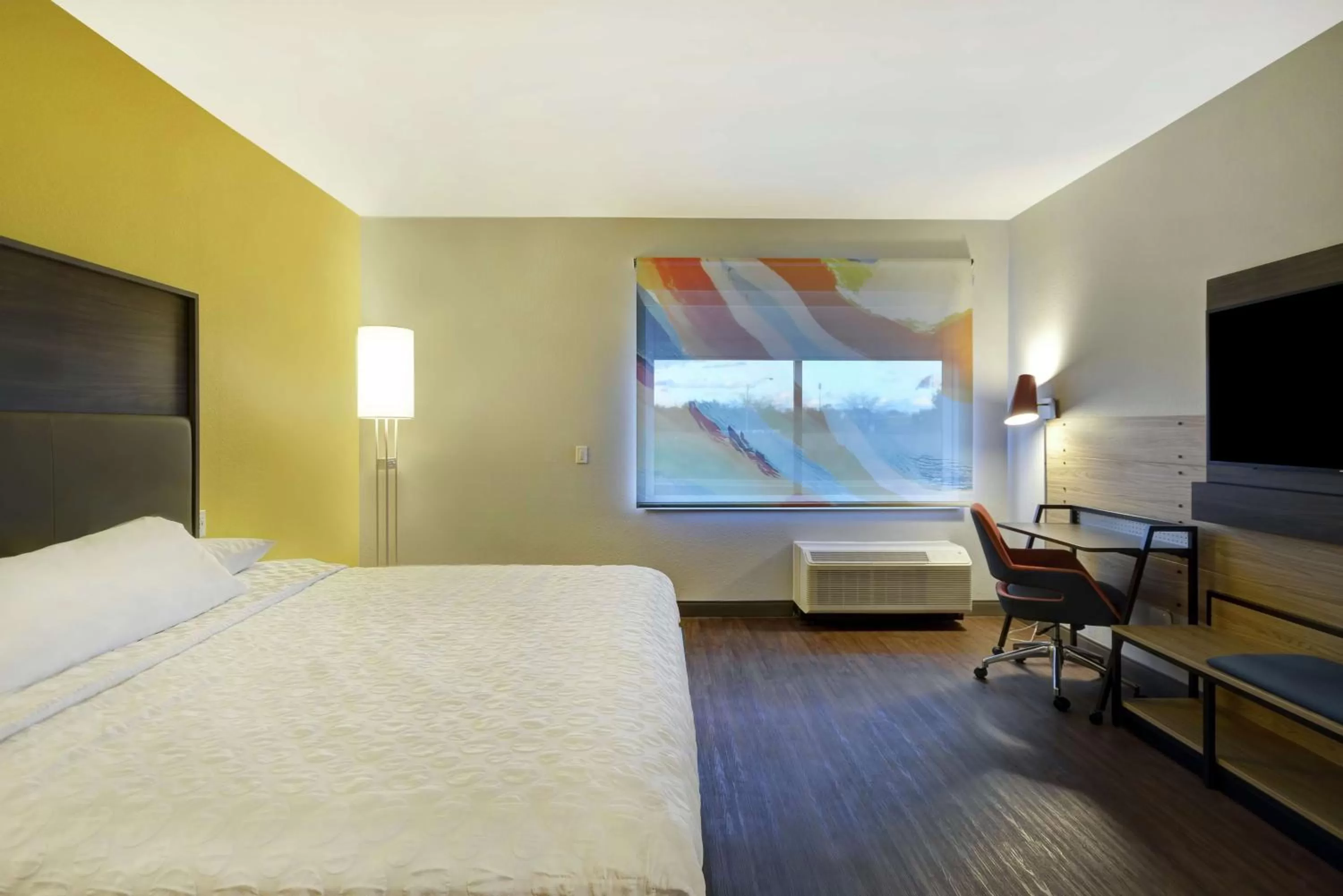 Bedroom, Bed in Tru By Hilton Mason King's Island