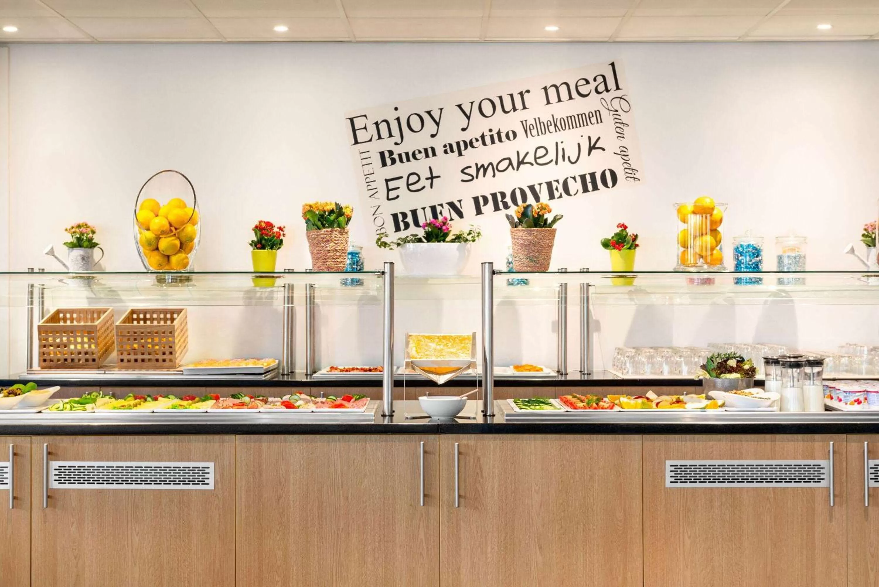 Restaurant/places to eat in Amedia Amsterdam Airport Schiphol, Trademark Collection by Wyndham