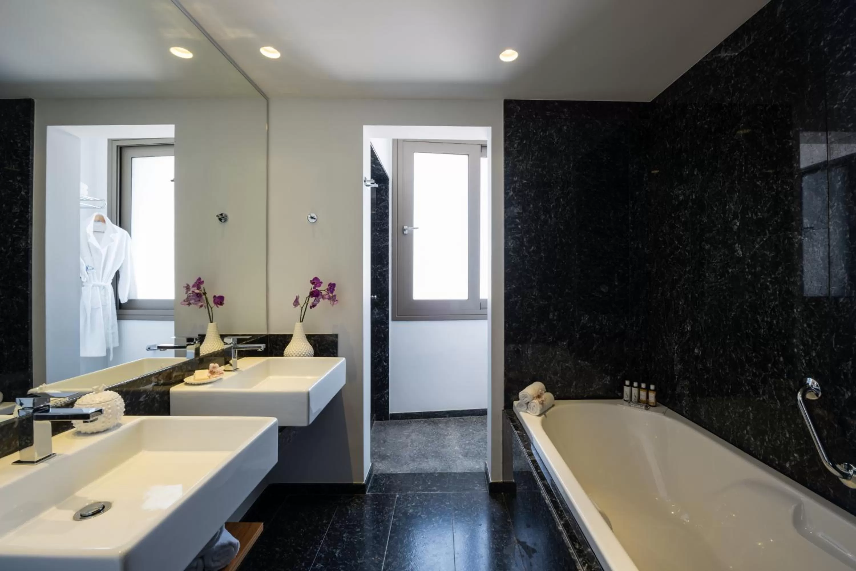 Junior Suite Harbor View in Aquila Atlantis Hotel