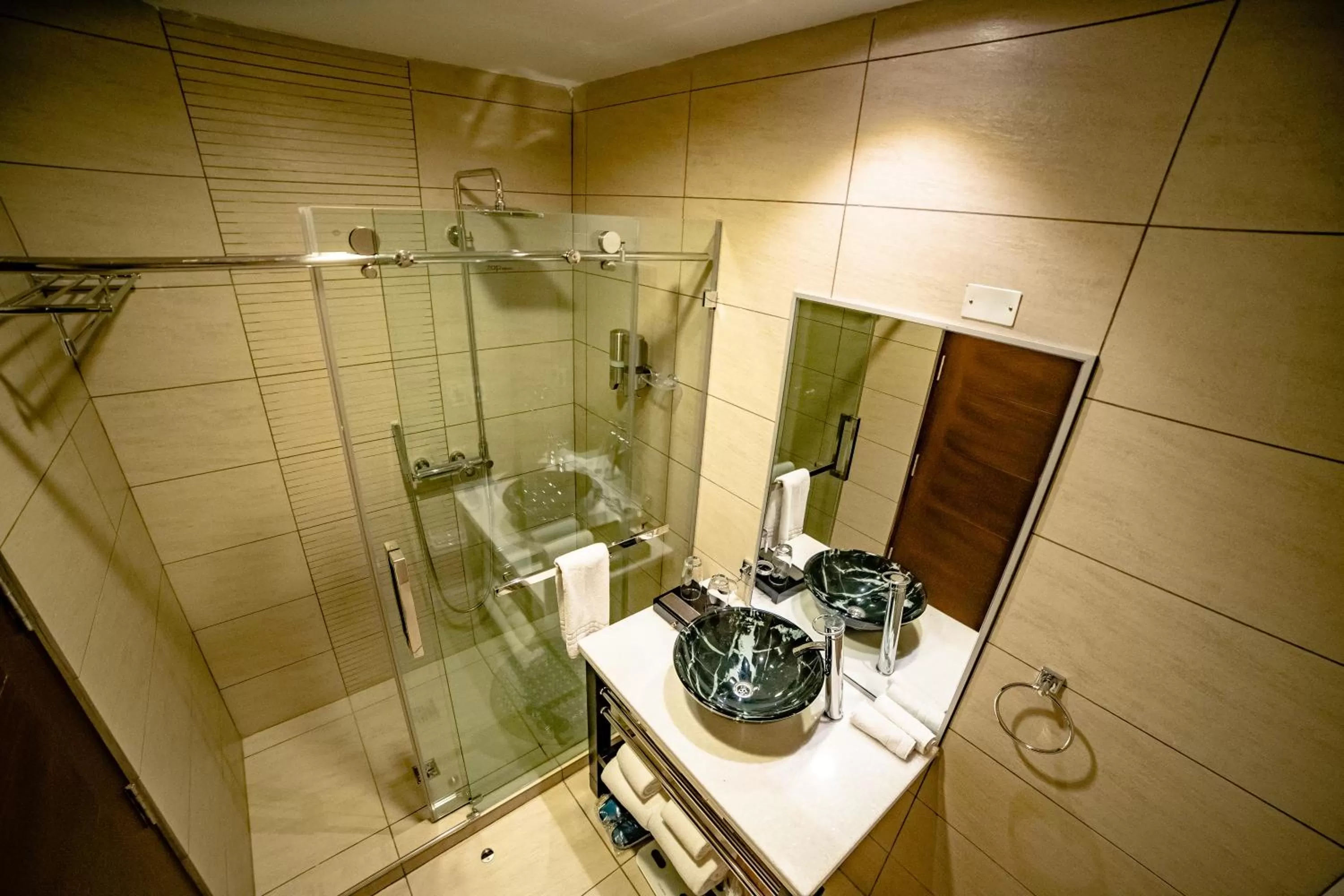 Bathroom in Hotel La Peonía