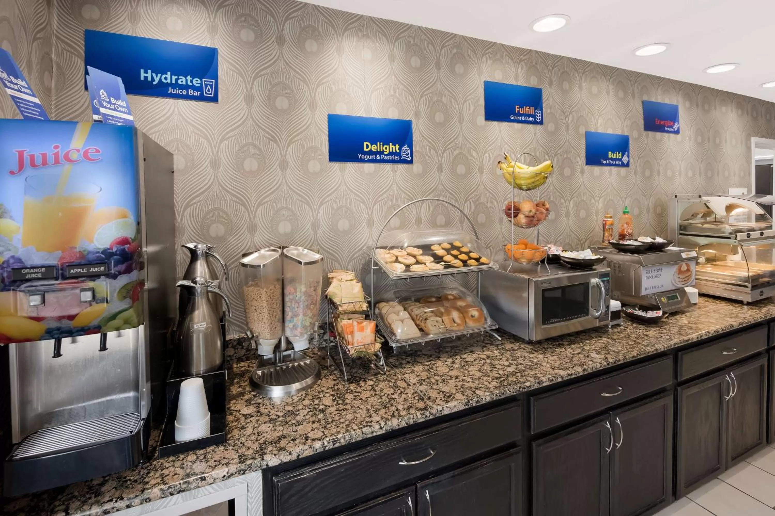 Breakfast in Best Western Riverside Inn