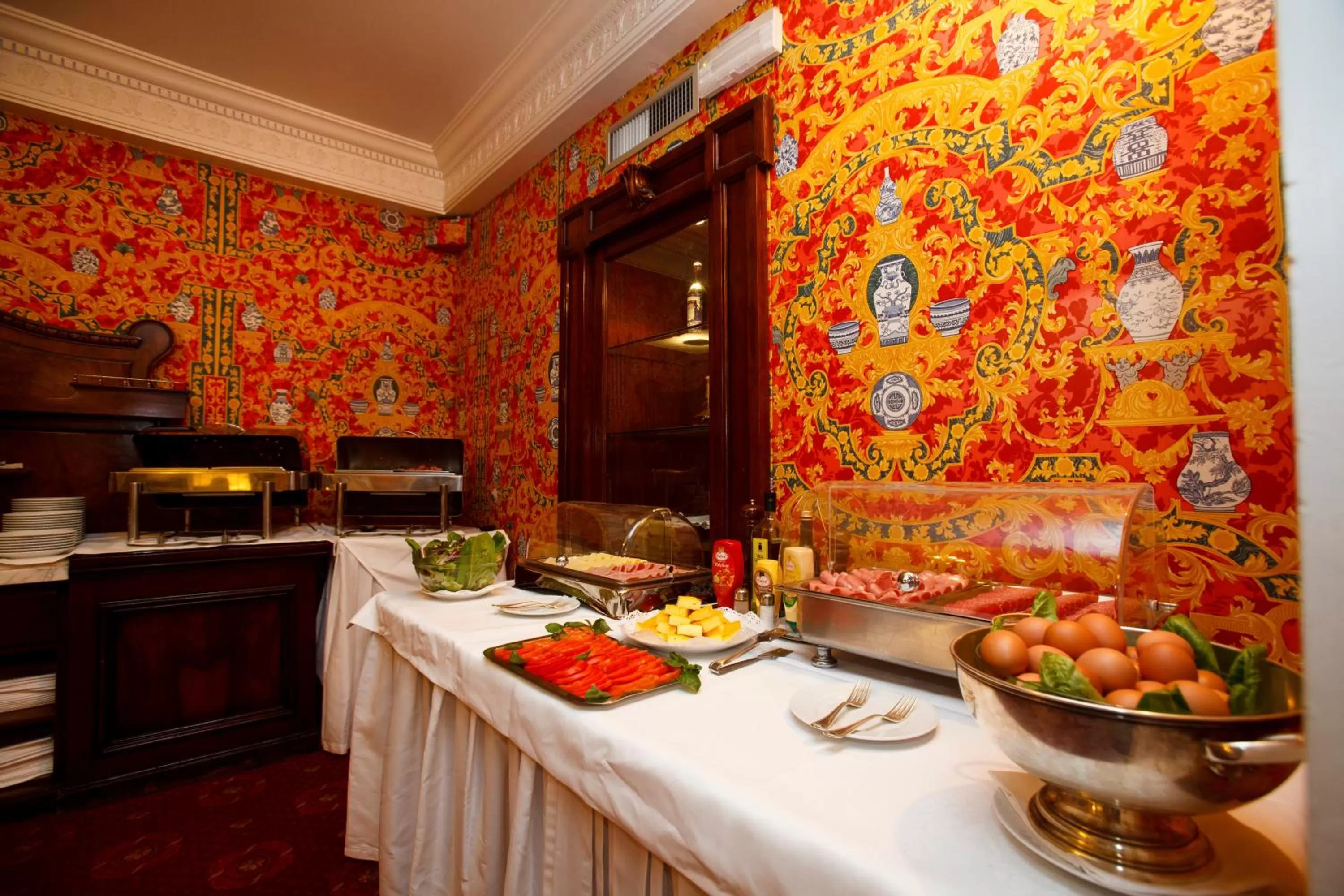 Restaurant/places to eat in Hotel Albani Firenze