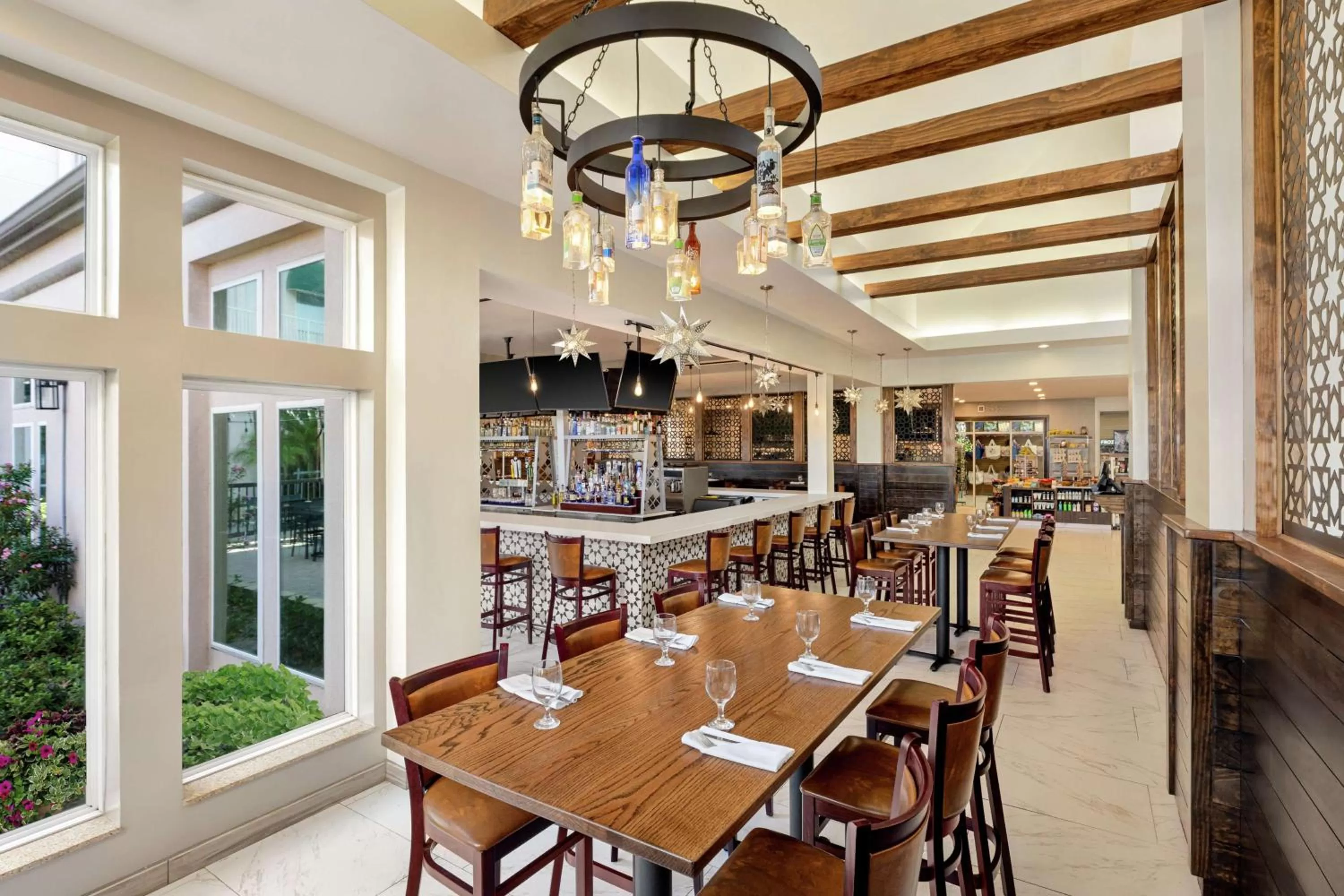 Lounge or bar in Hilton Garden Inn South Padre Island Beachfront