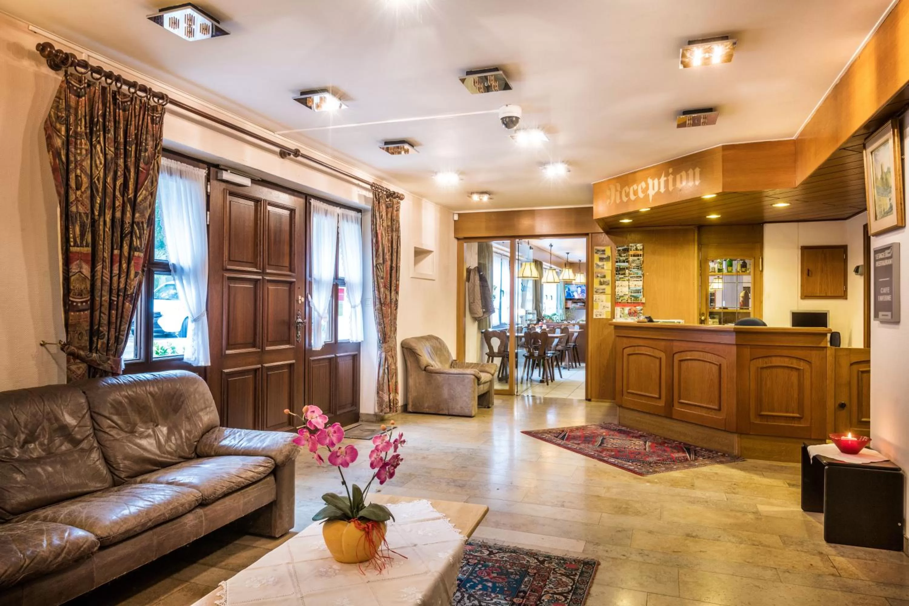 Lobby or reception in Hotel Le Postillon