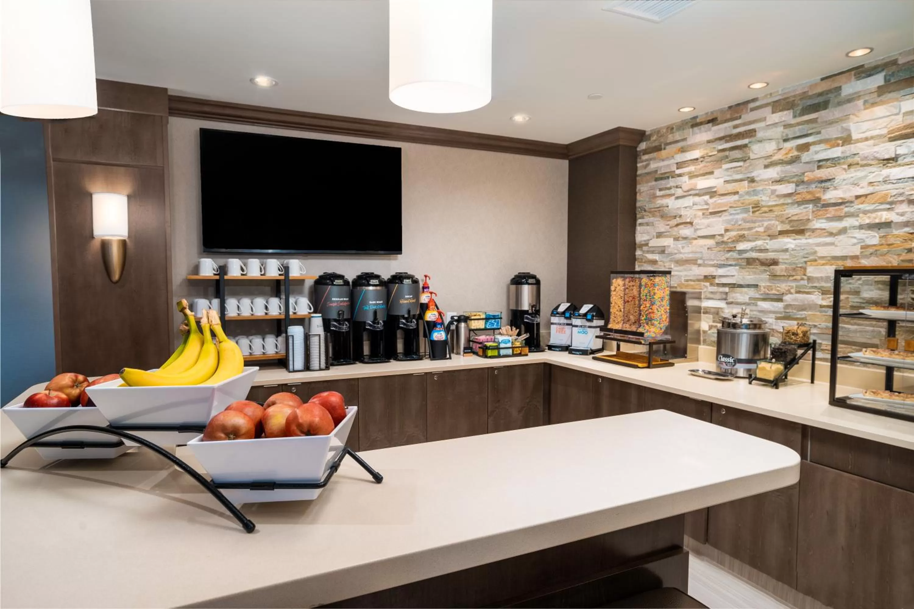 Breakfast in Staybridge Suites - Washington DC East - Largo by IHG