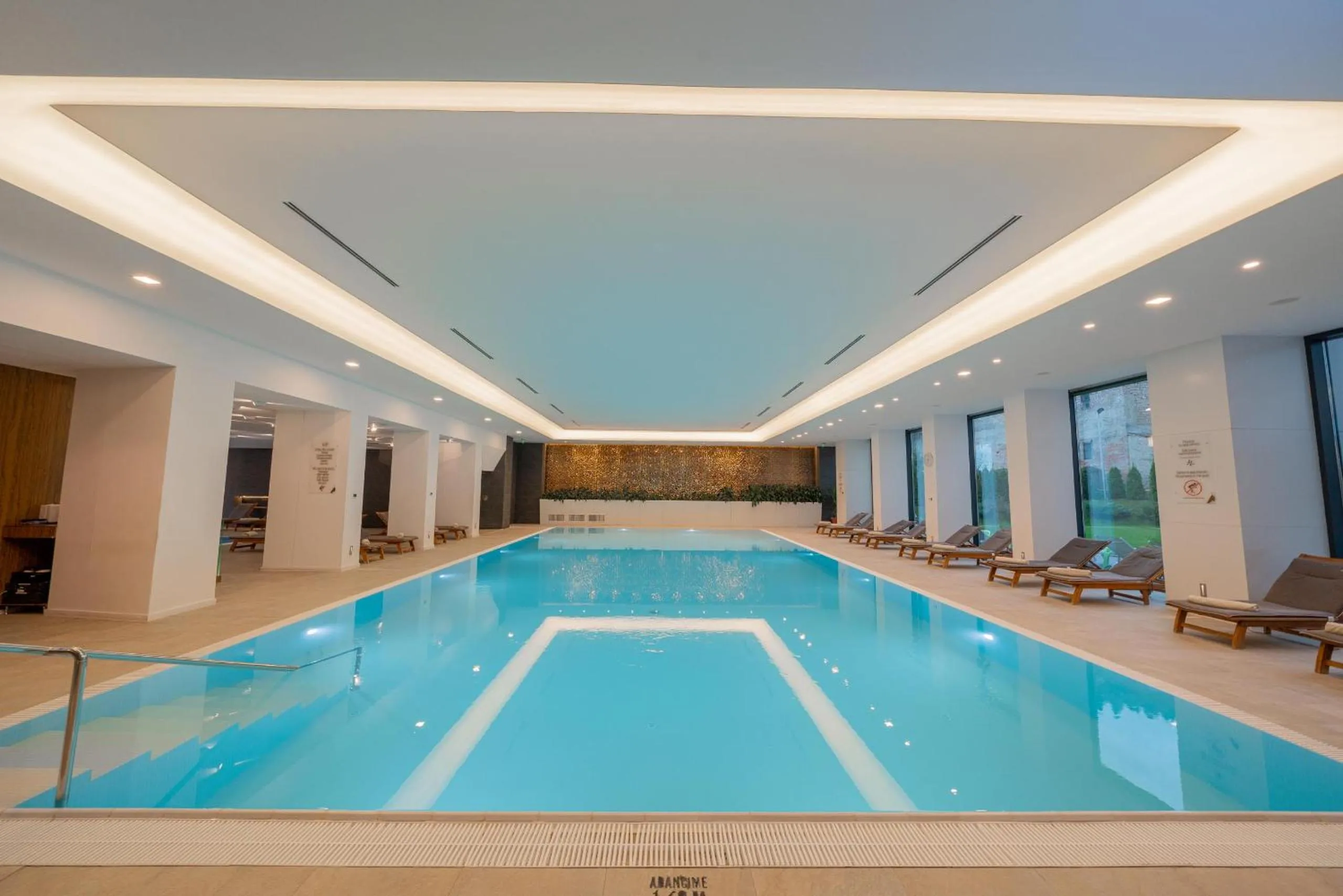 Pool view in Hotel International