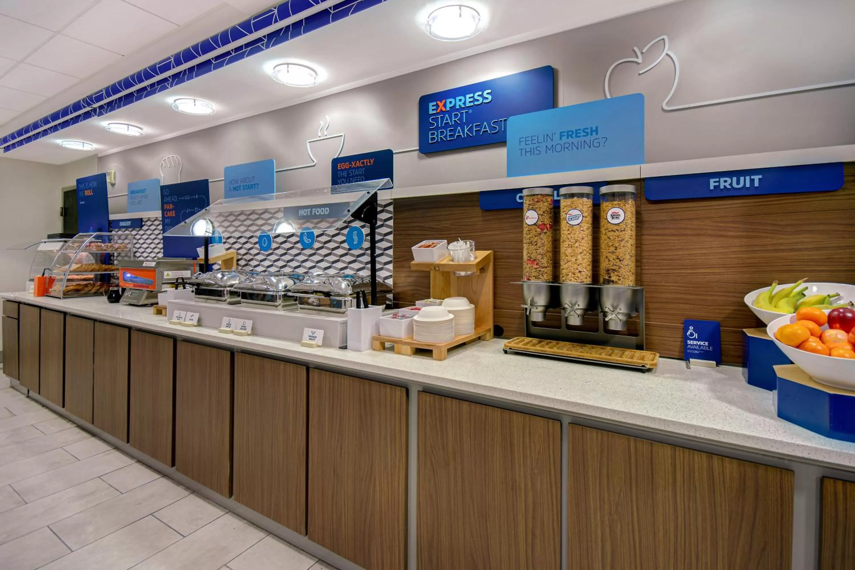 Buffet breakfast in Holiday Inn Express Marietta - Atlanta Northwest by IHG