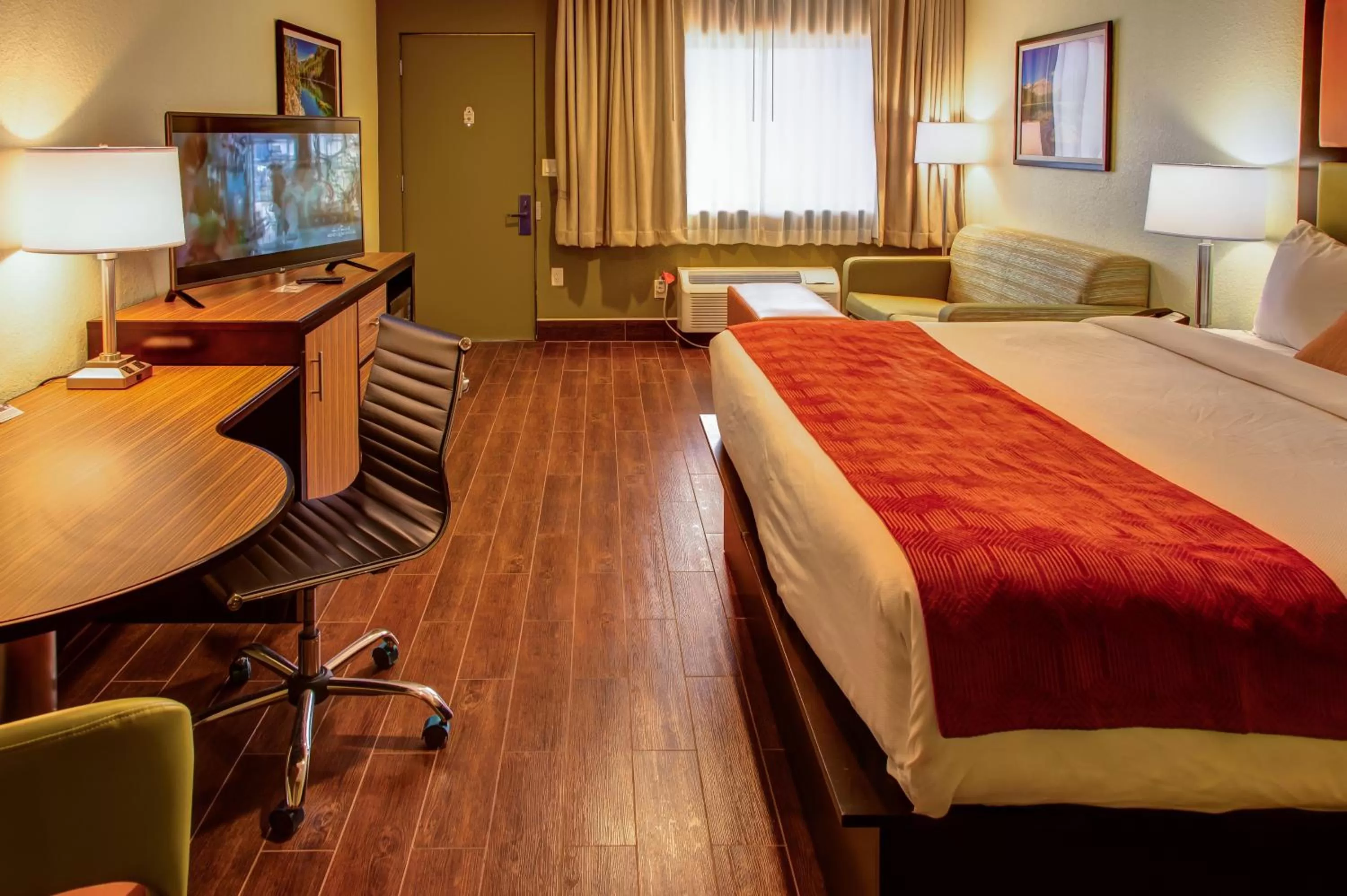 Photo of the whole room, Bed in The Flagler Inn - Saint Augustine