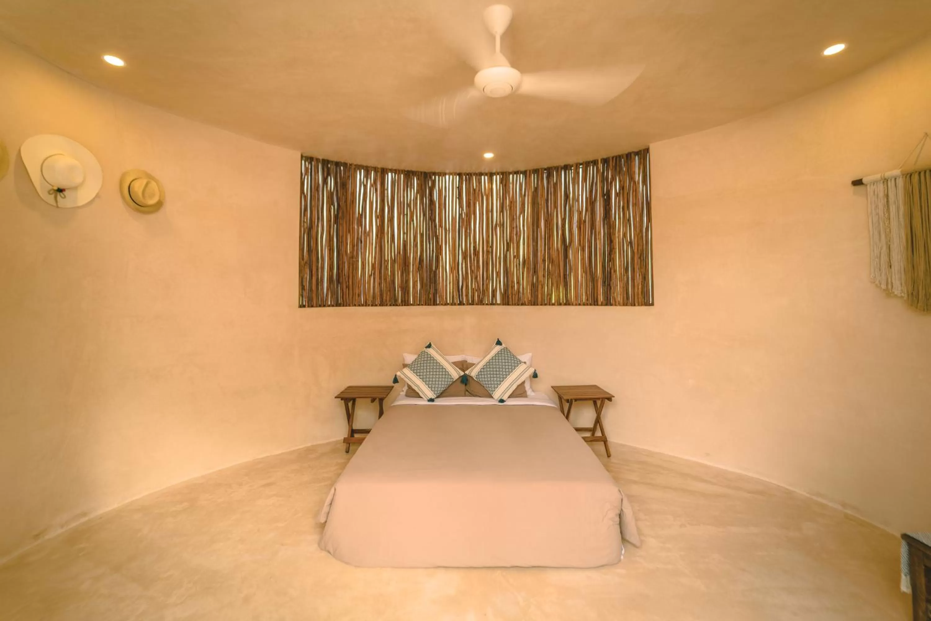 Bedroom, Bed in Destino Mío Mayan Jungle Retreat