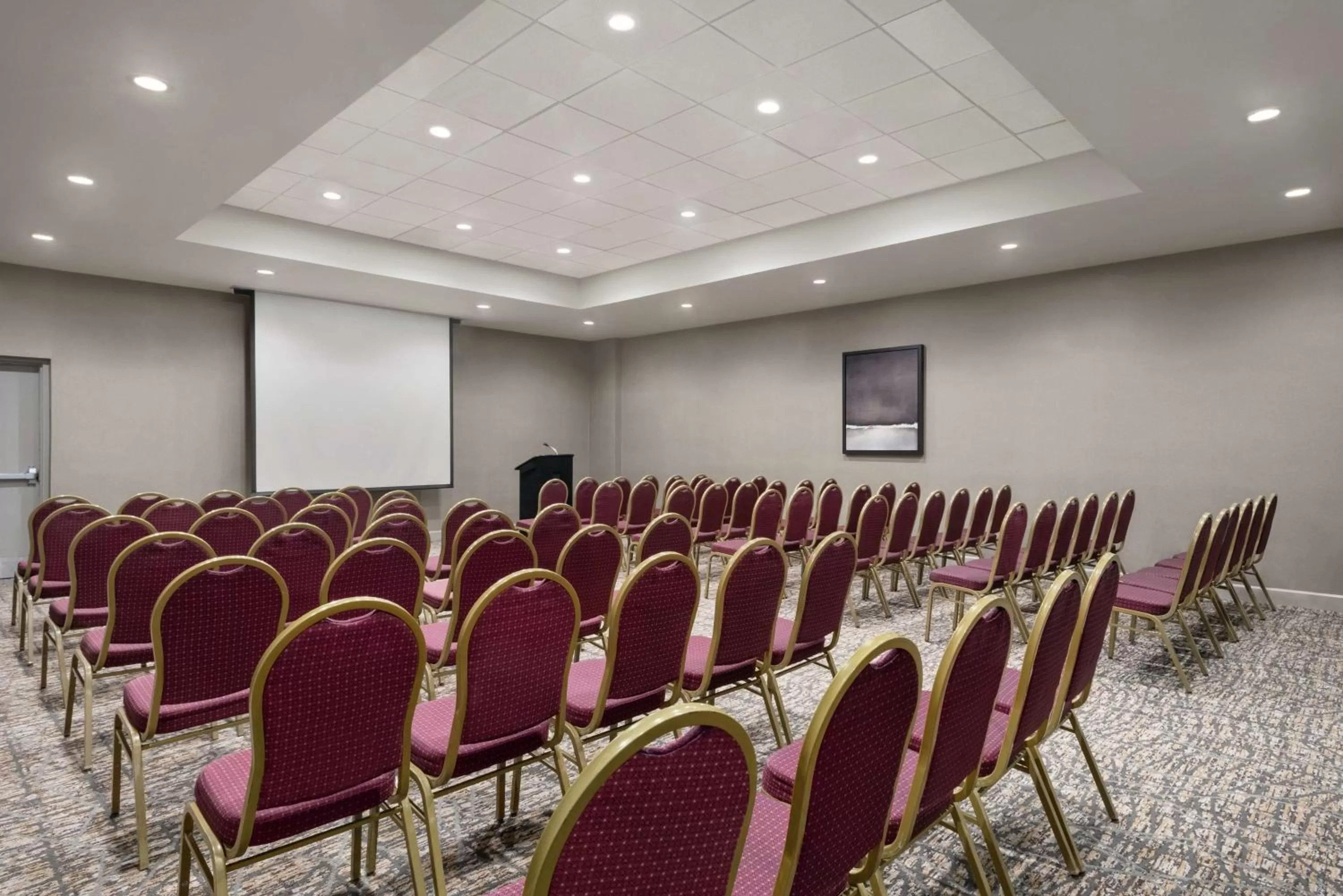 Meeting/conference room in Embassy Suites by Hilton Cleveland Rockside