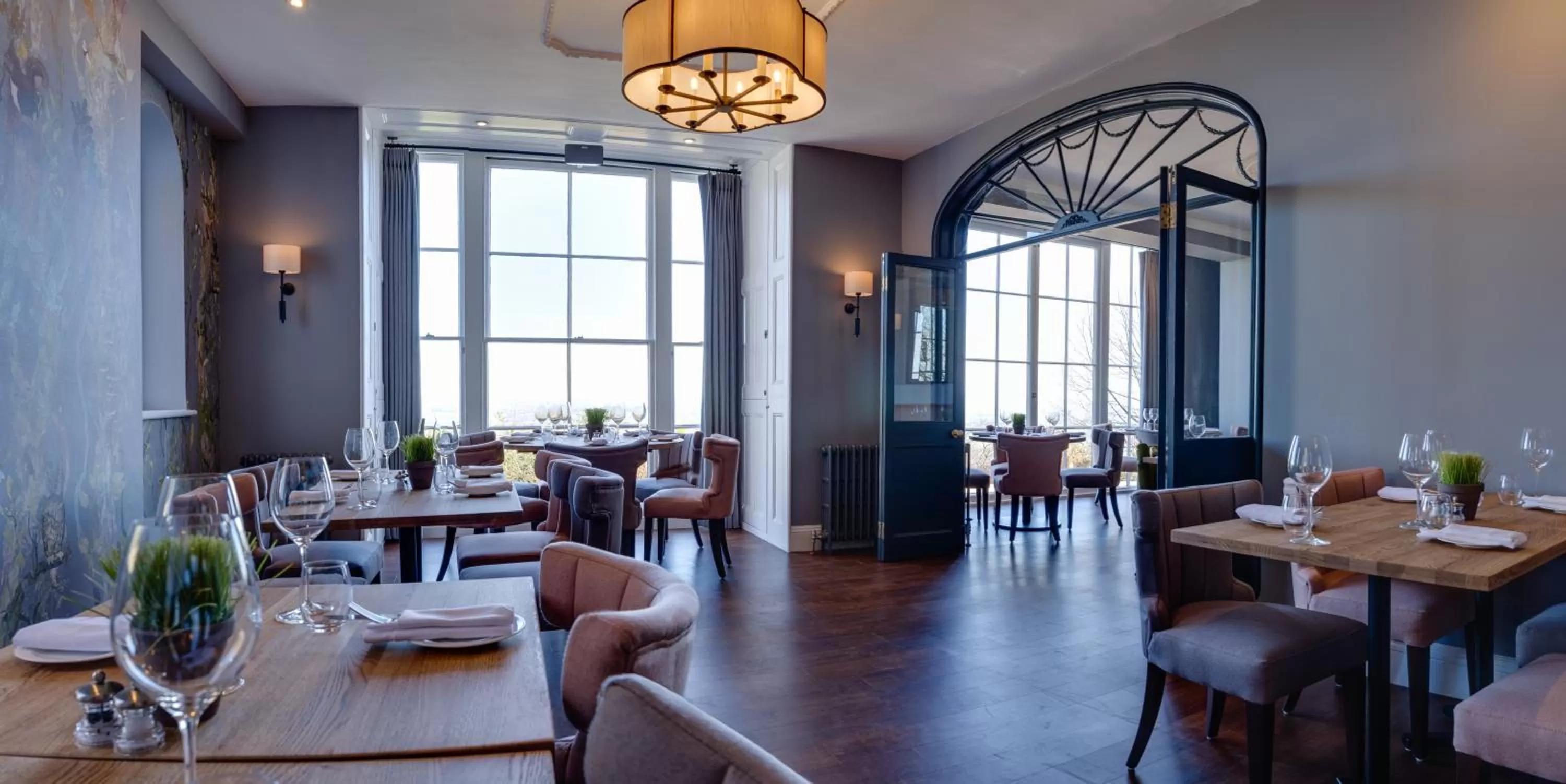 Restaurant/places to eat in Cottage In The Wood