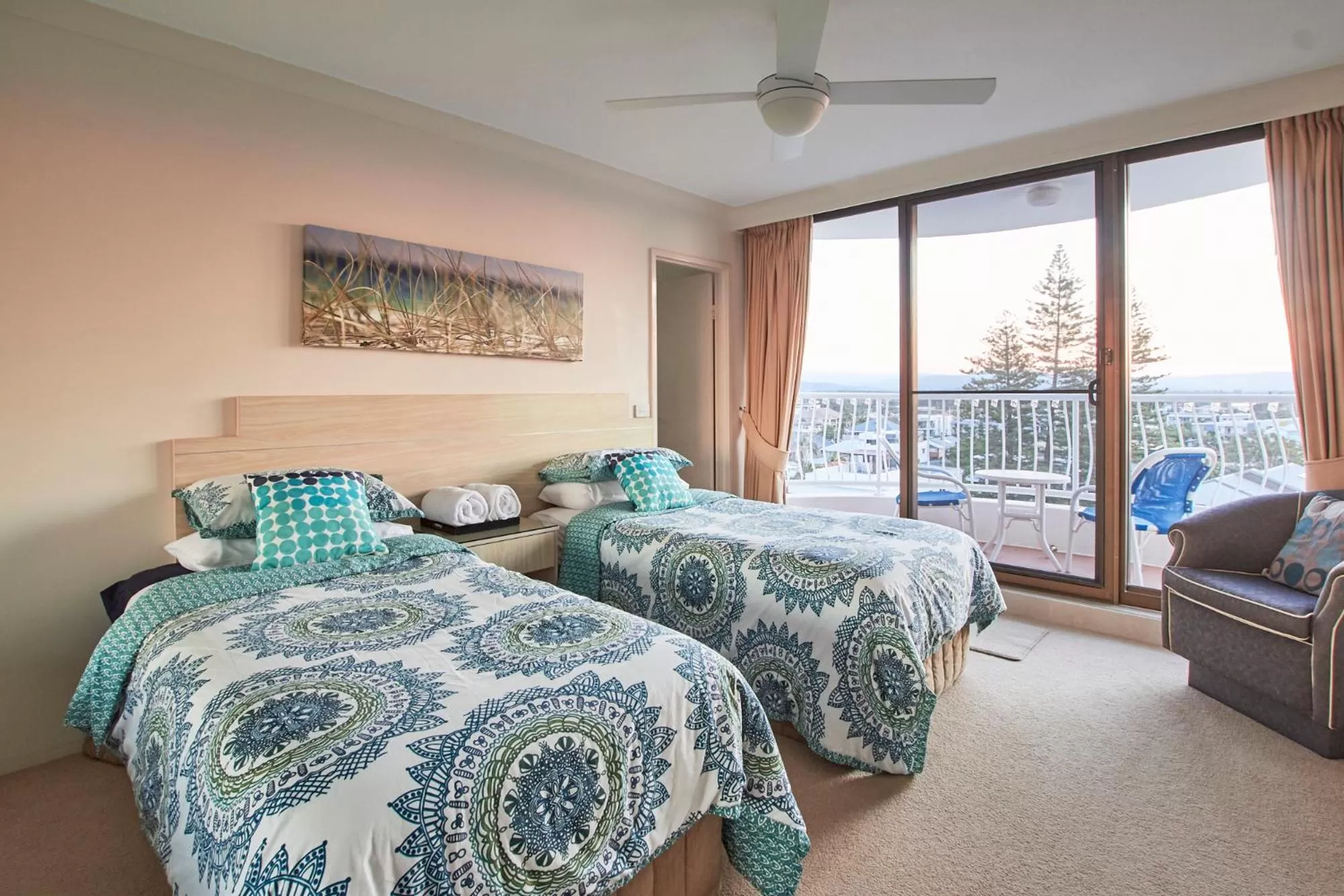 Albatross North Apartments