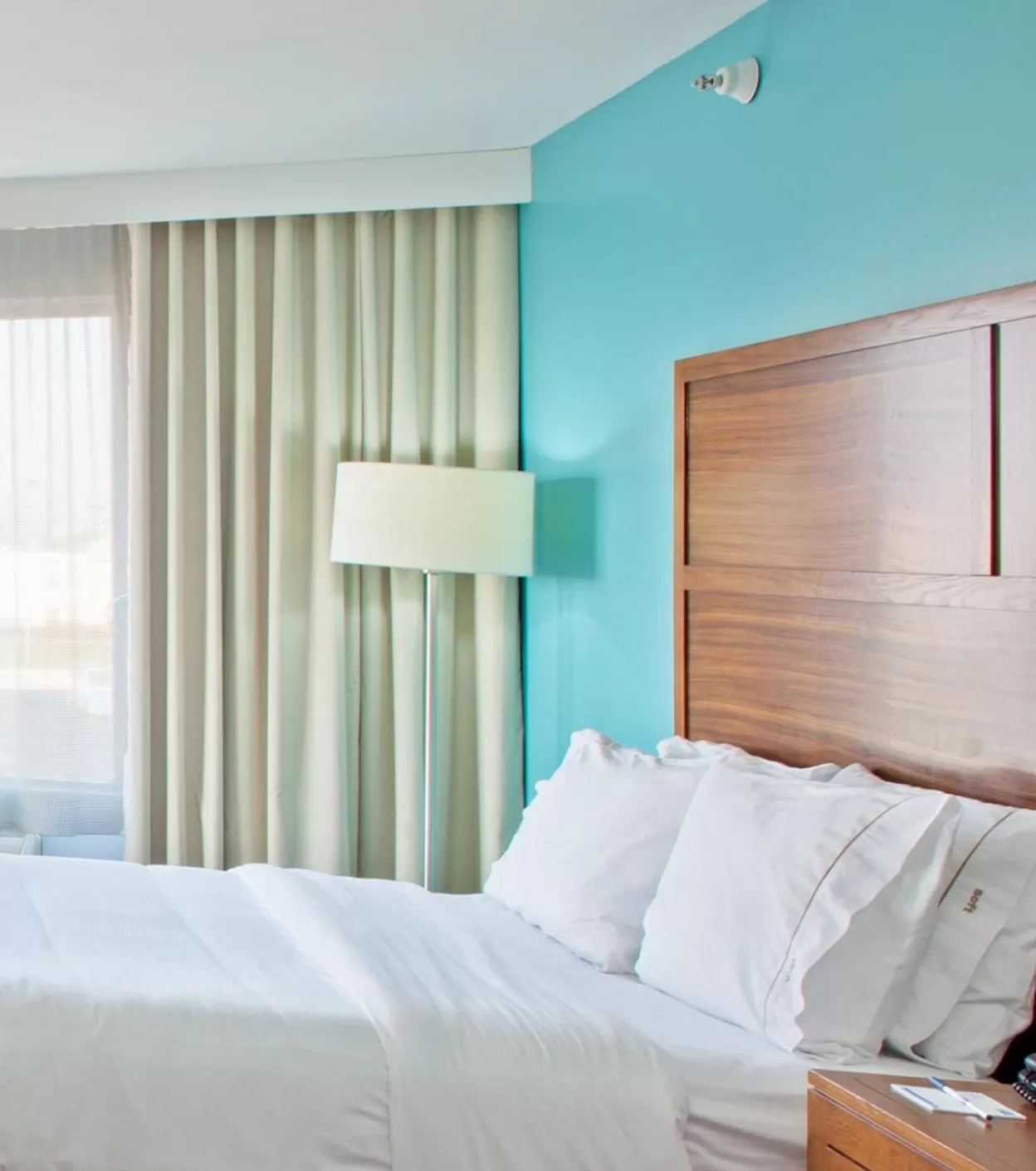 Bed in Holiday Inn Express Indianapolis - Fishers by IHG