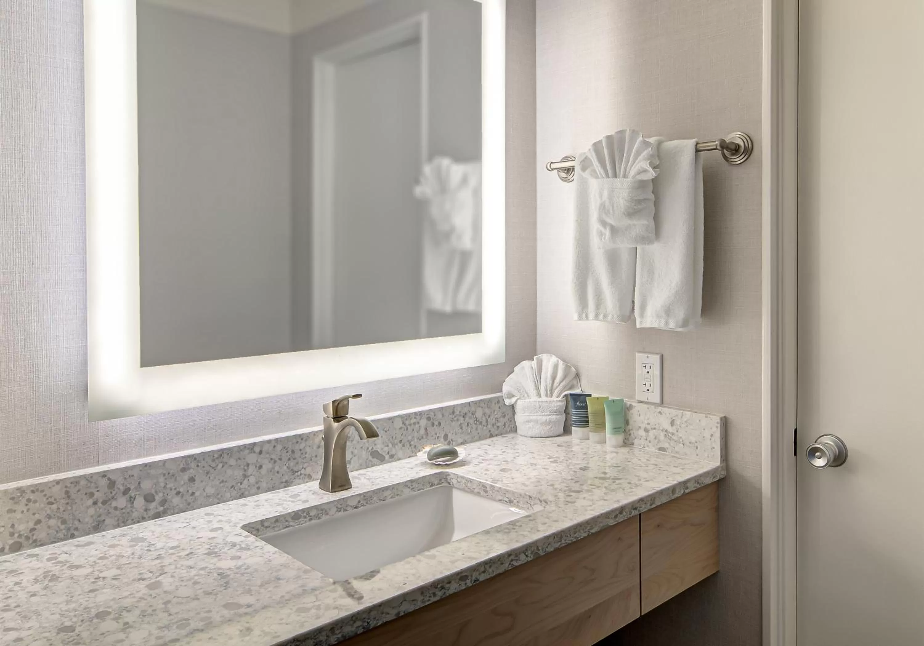 Bathroom in Hallmark Resort - Newport