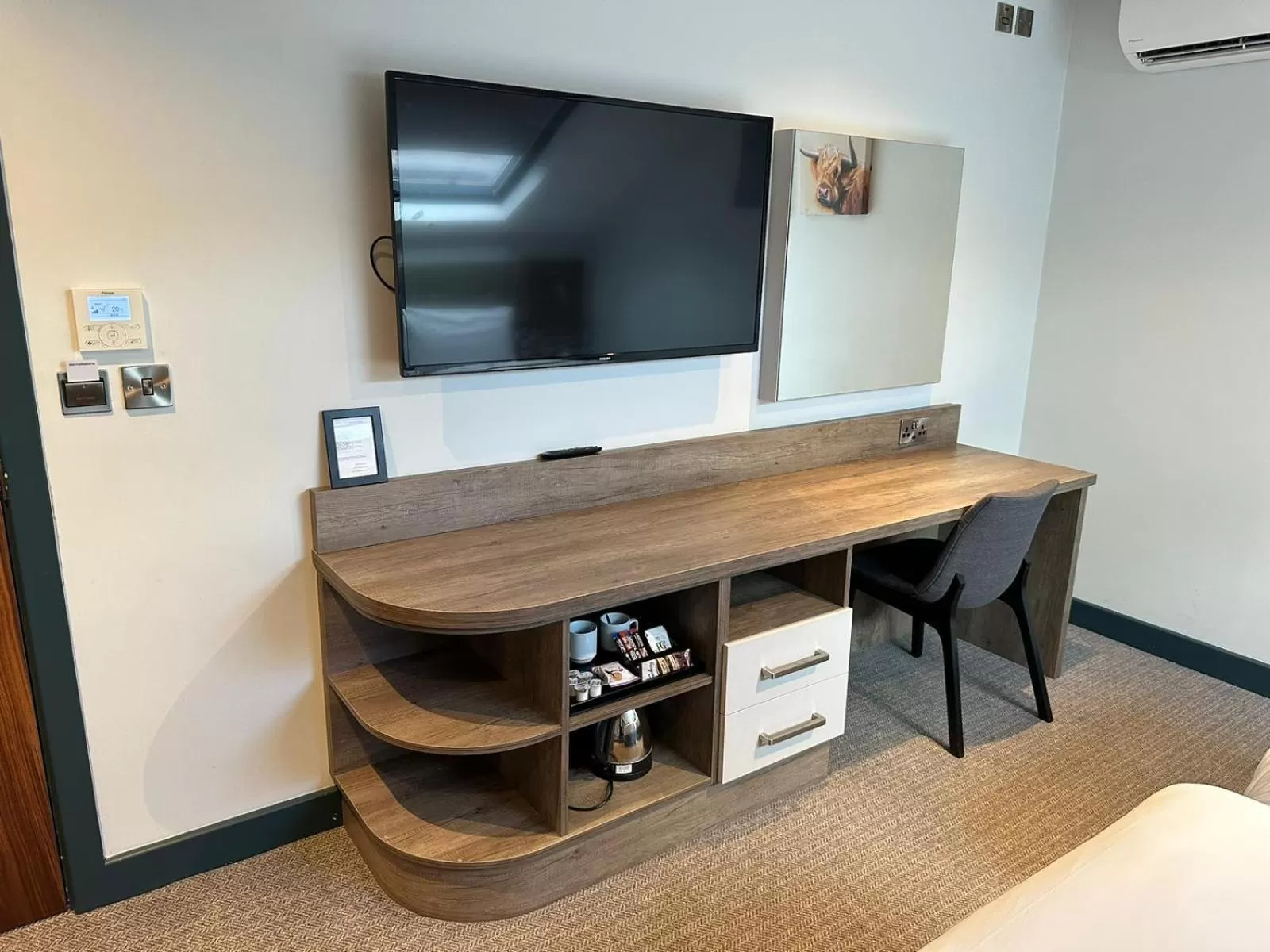 Bedroom in Best Western Rockingham Forest Hotel