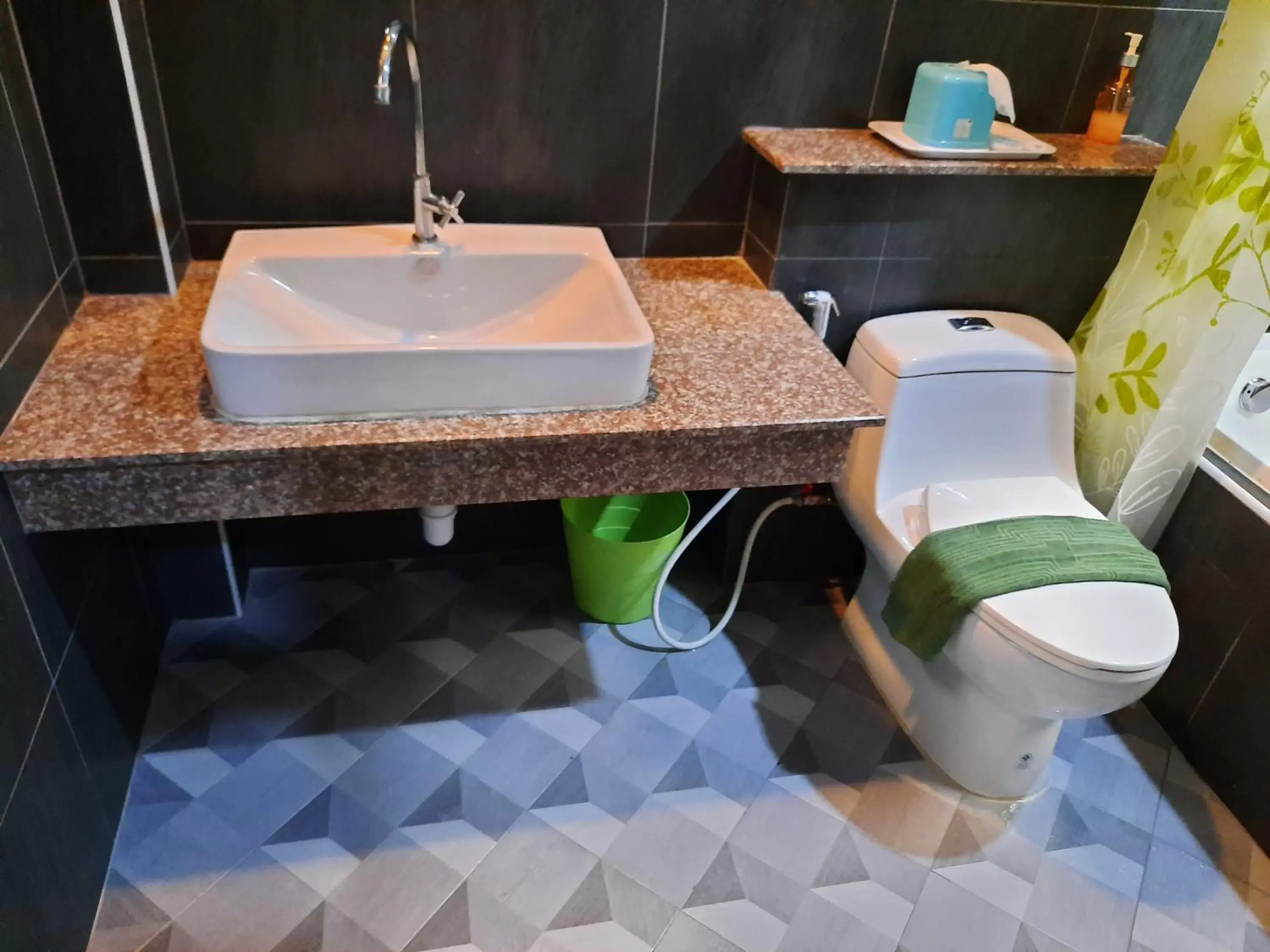 Quadruple Room with Bath in Fancy Carp Resort Quadruple Room with Bath in Fancy Carp Resort