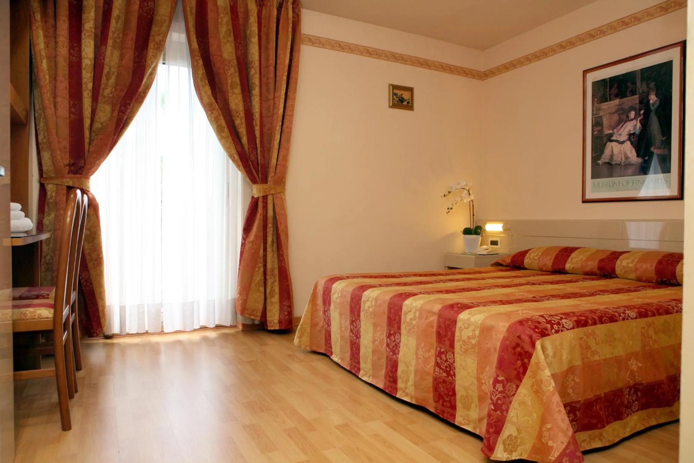 Bed in Hotel Excelsior