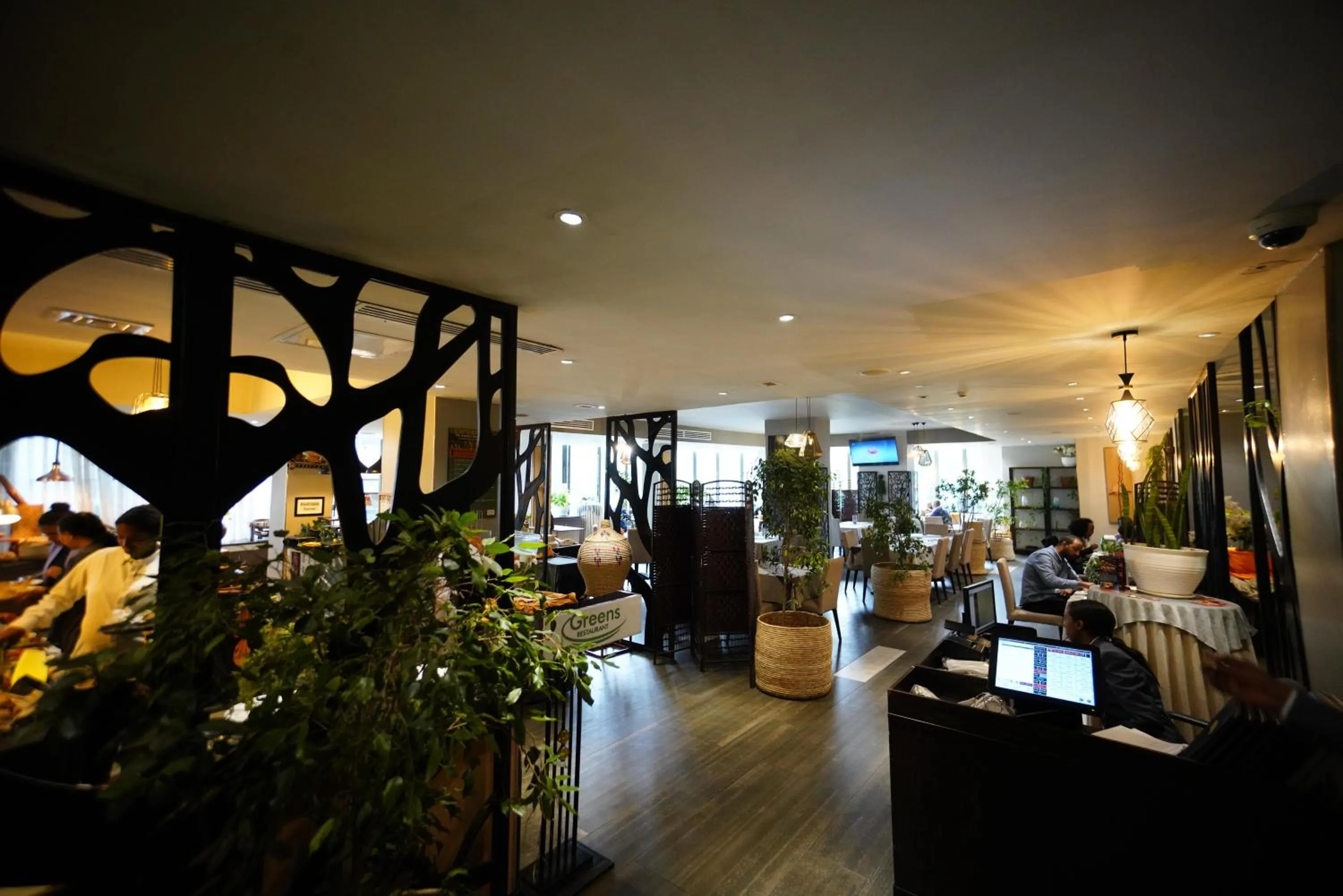 Restaurant/places to eat in Mado Hotel