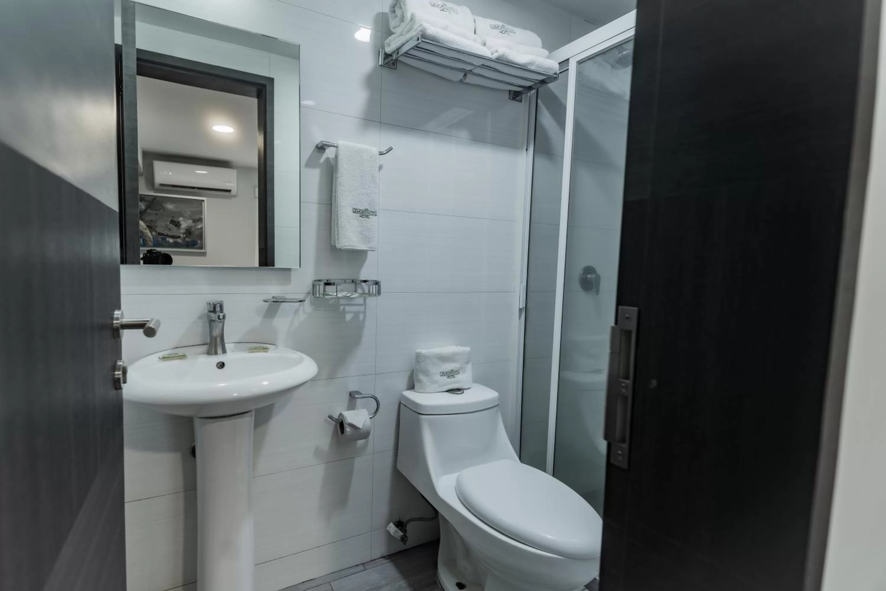 HOTEL LEMON GREEN -Zona Expo Frente al Centro de Convenciones