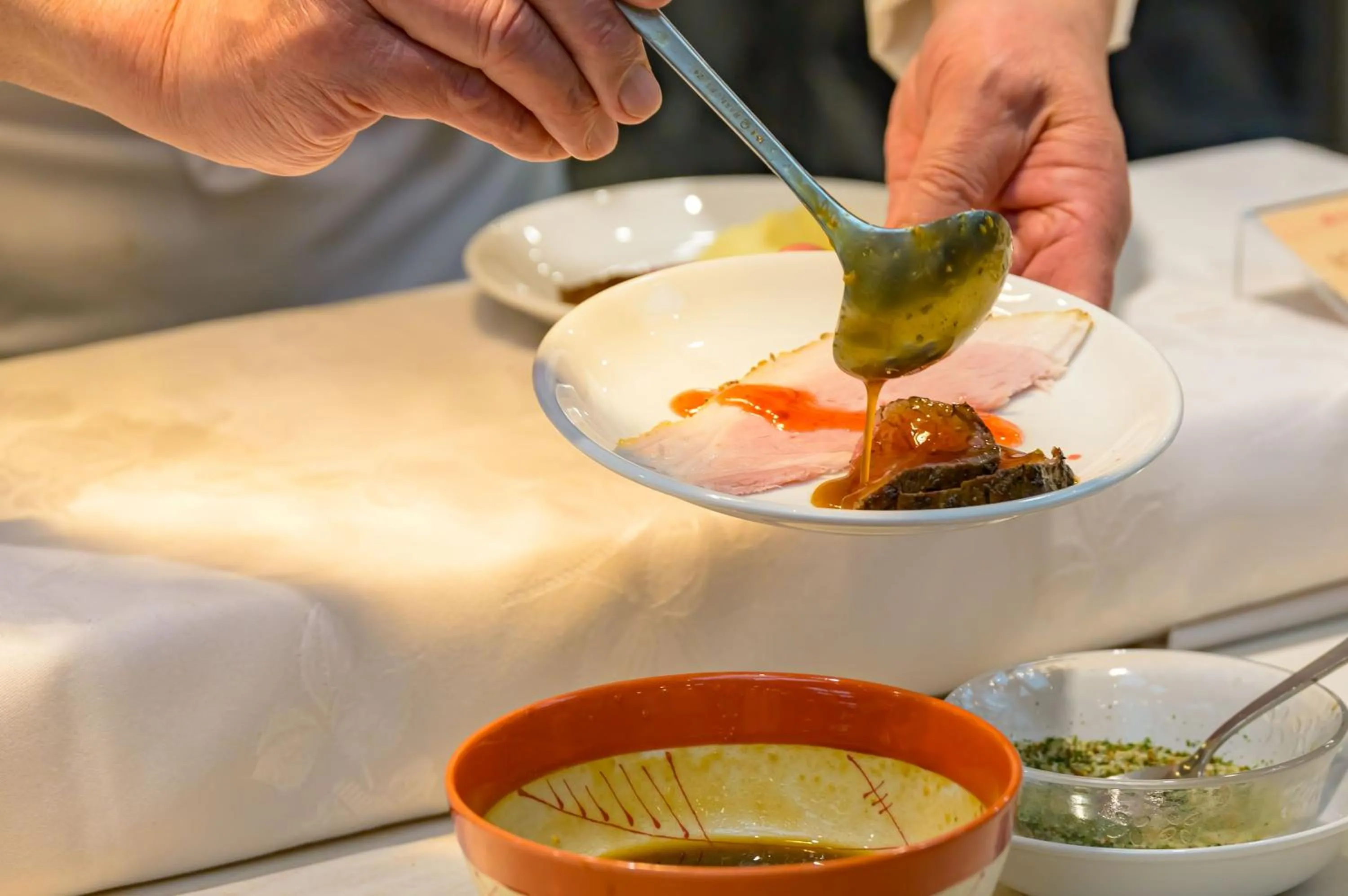 Food and drinks in Senkeien Tsukioka Hotel