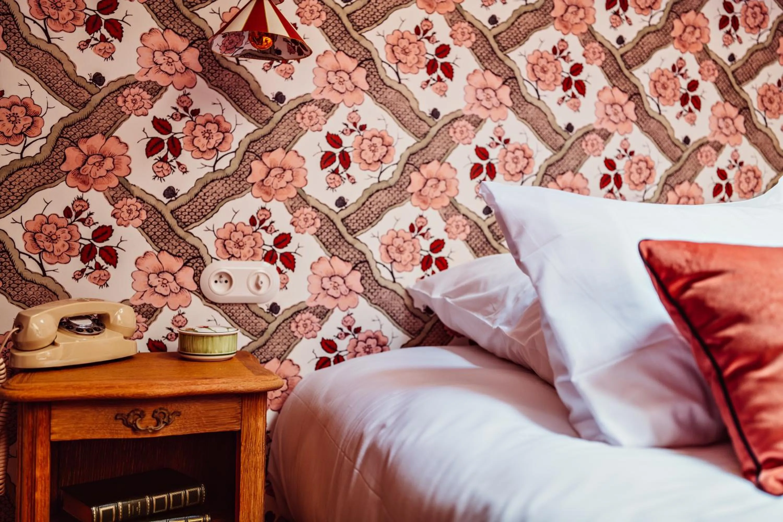 Bed in Hôtel Maison Lacassagne Lyon