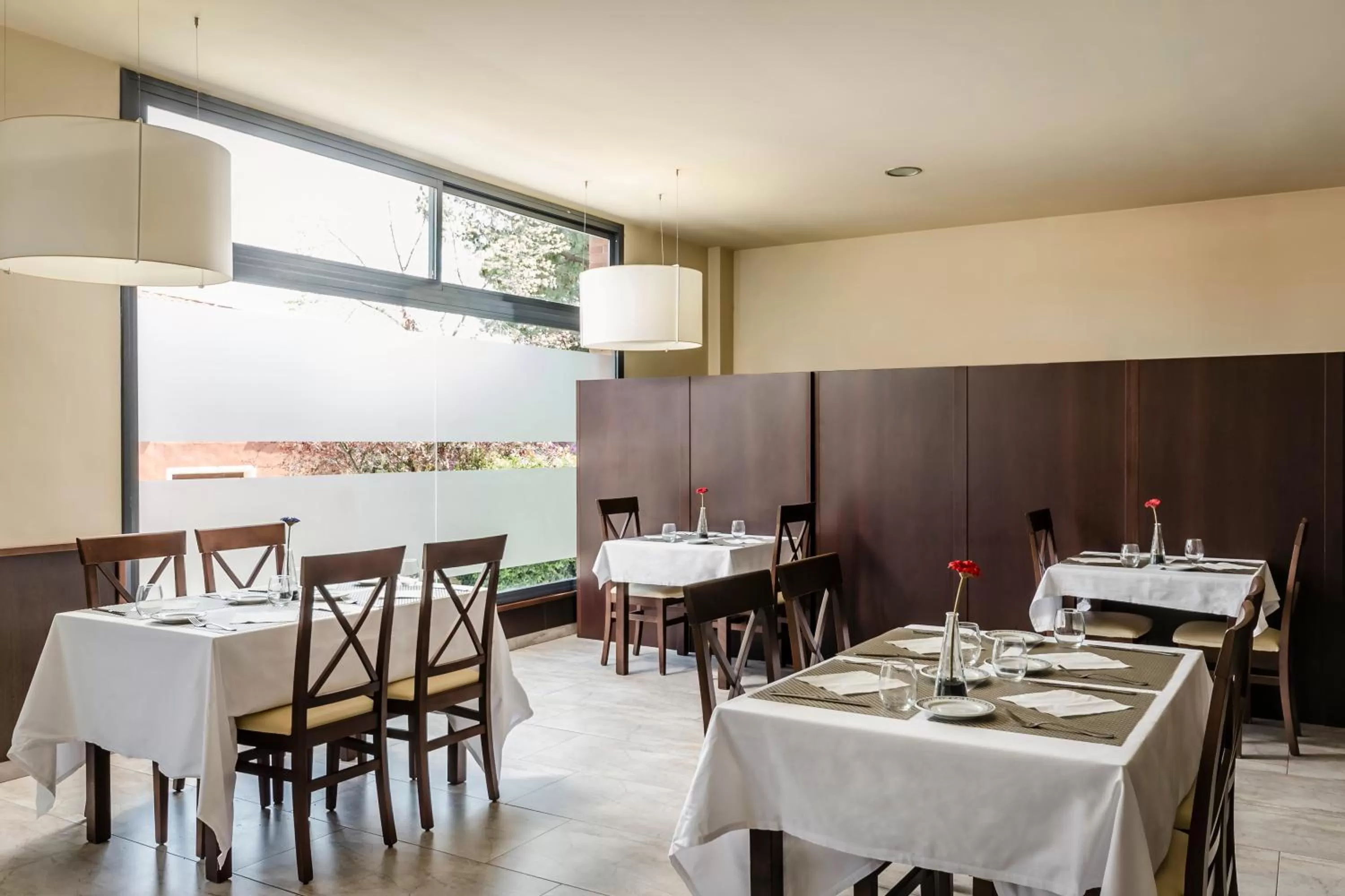 Restaurant/places to eat in Crisol La Selva